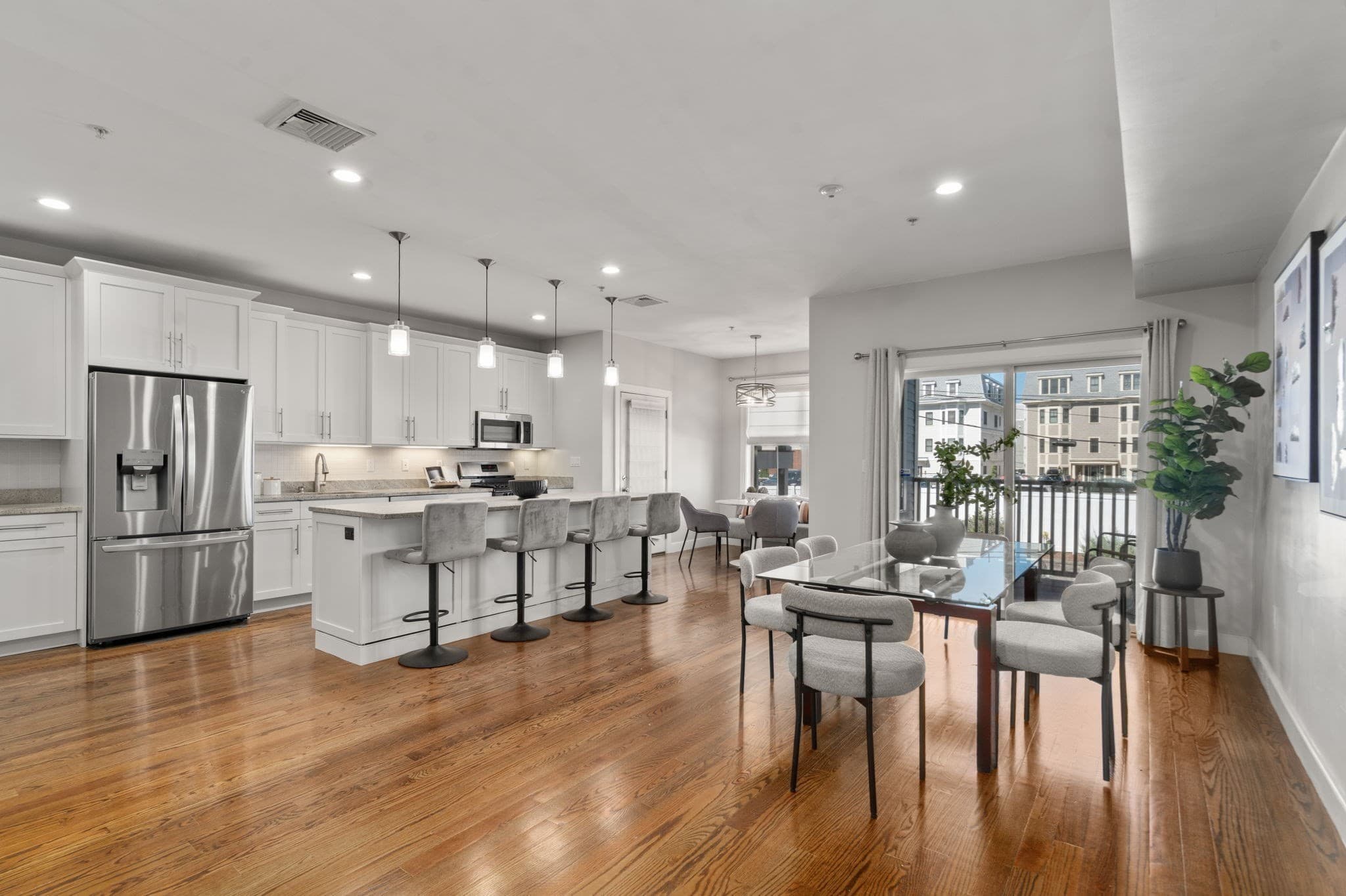 Condominium at 772 East 3rd # 2, Boston MA 02127, Boston, photo 2 of 26