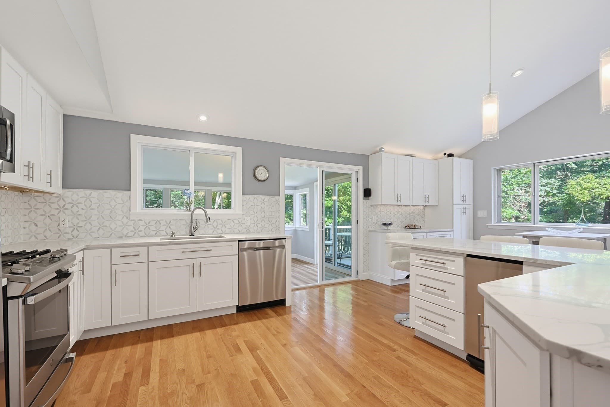 Single Family Residence at 426 Chamberlain St., Holliston MA 01746, Holliston, photo 8 of 41
