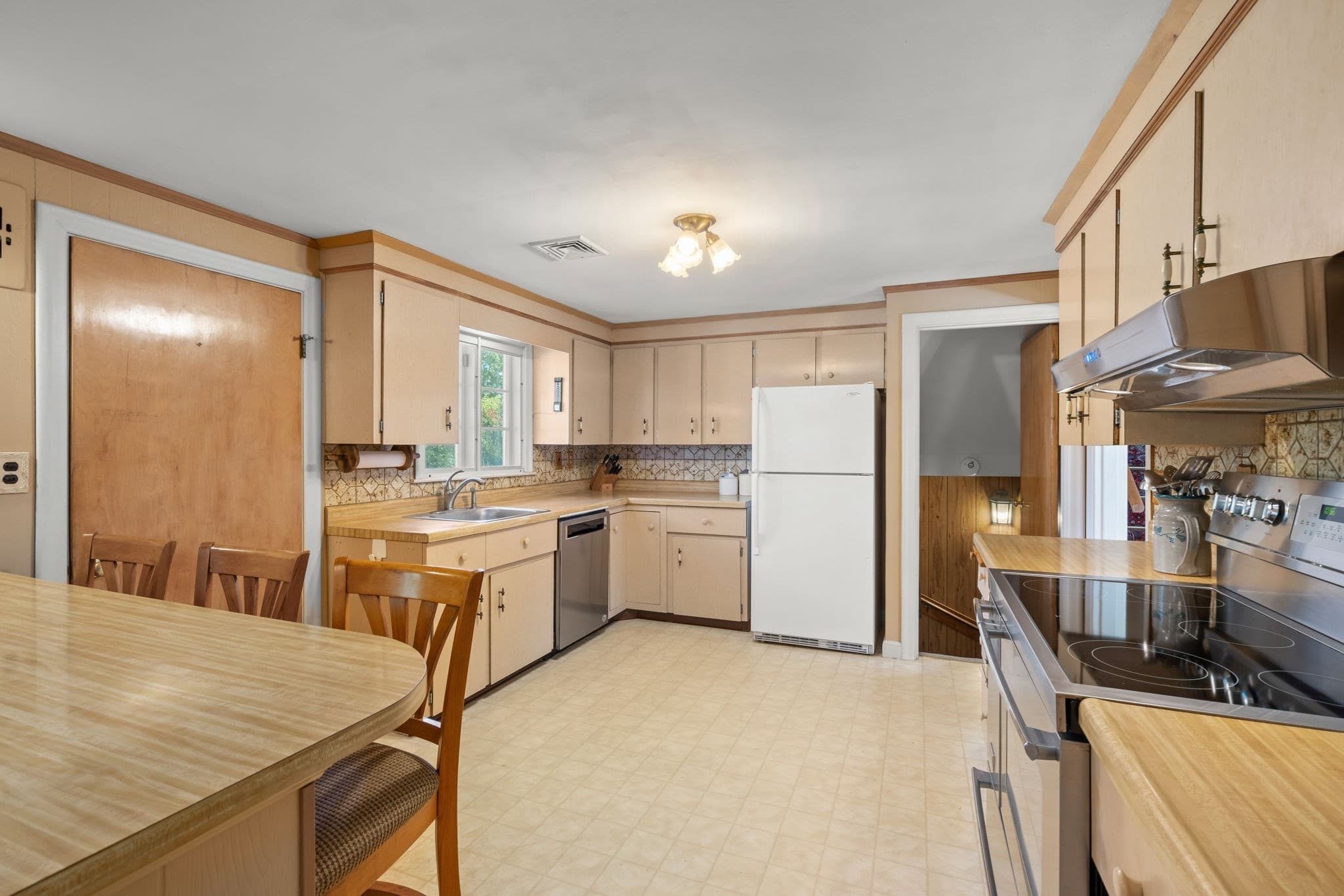 Single Family Residence at 121 Wentworth Street, Dedham MA 02026, Dedham, photo 12 of 29
