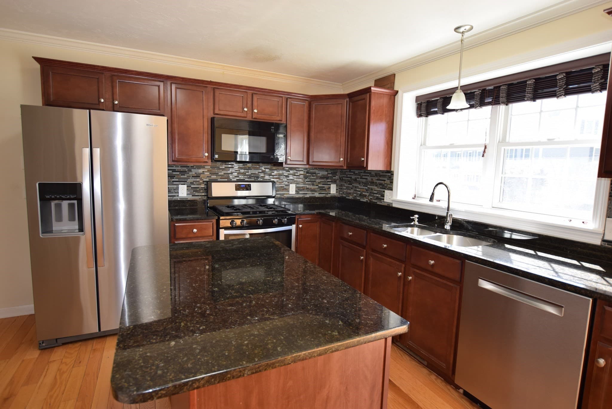 Condominium at 1975 Middlesex St # 28, Lowell MA 01851, Lowell, photo 5 of 17