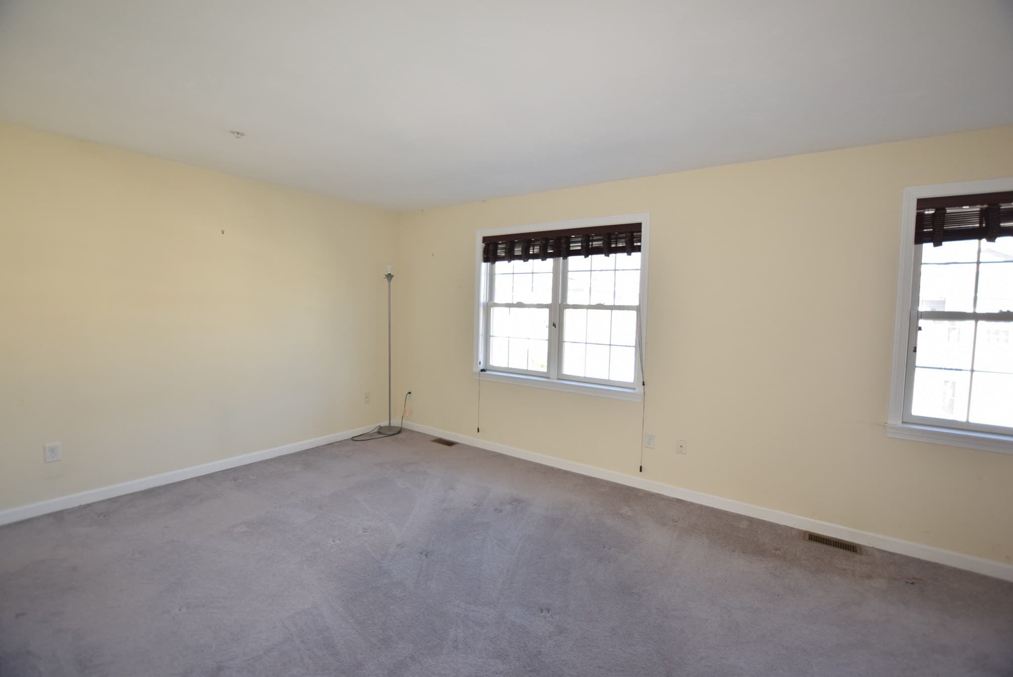 Condominium at 1975 Middlesex St # 28, Lowell MA 01851, Lowell, photo 11 of 17