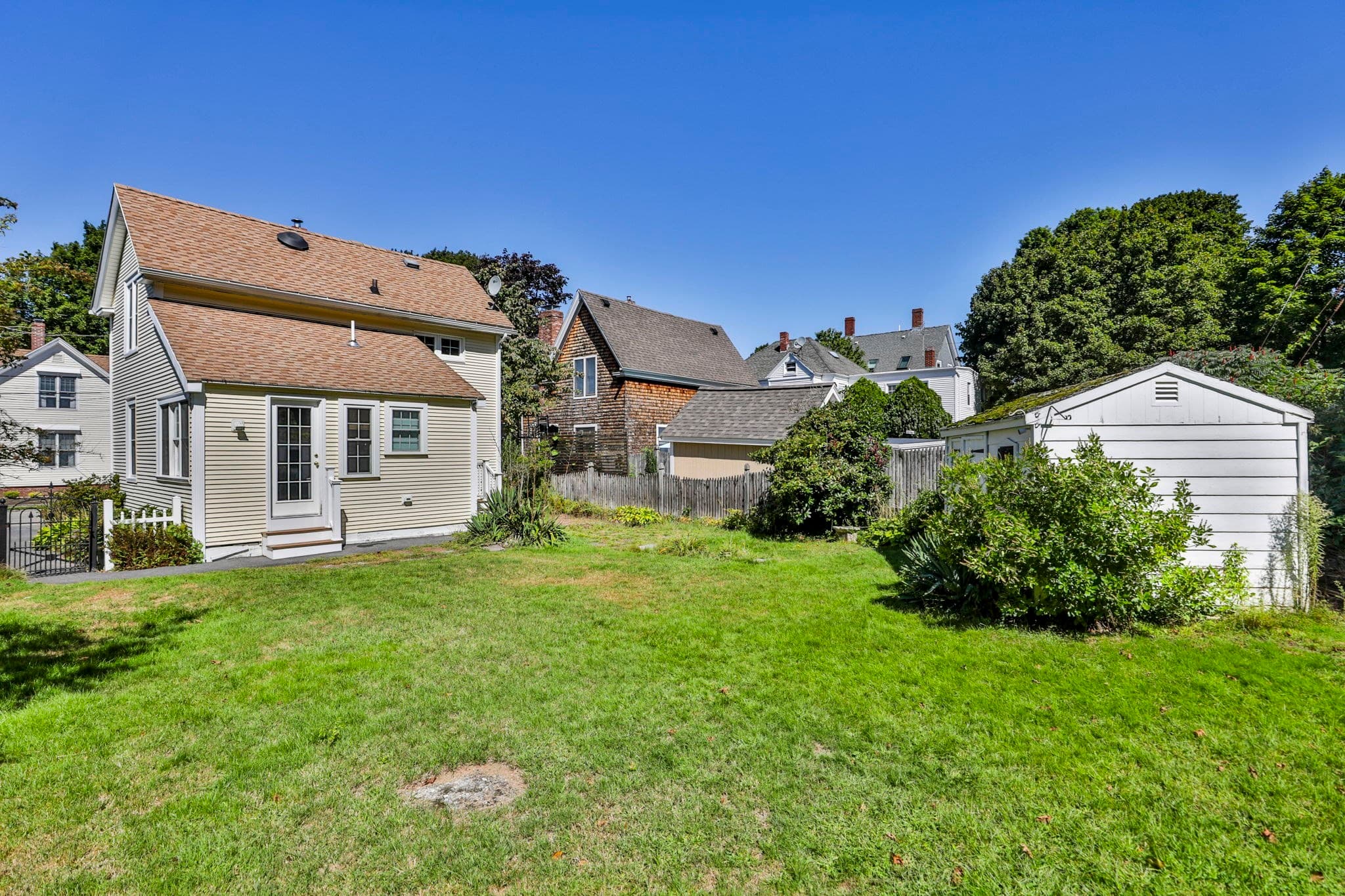 Single Family Residence at 13 Collins St, Newburyport MA 01950, Newburyport, photo 6 of 32