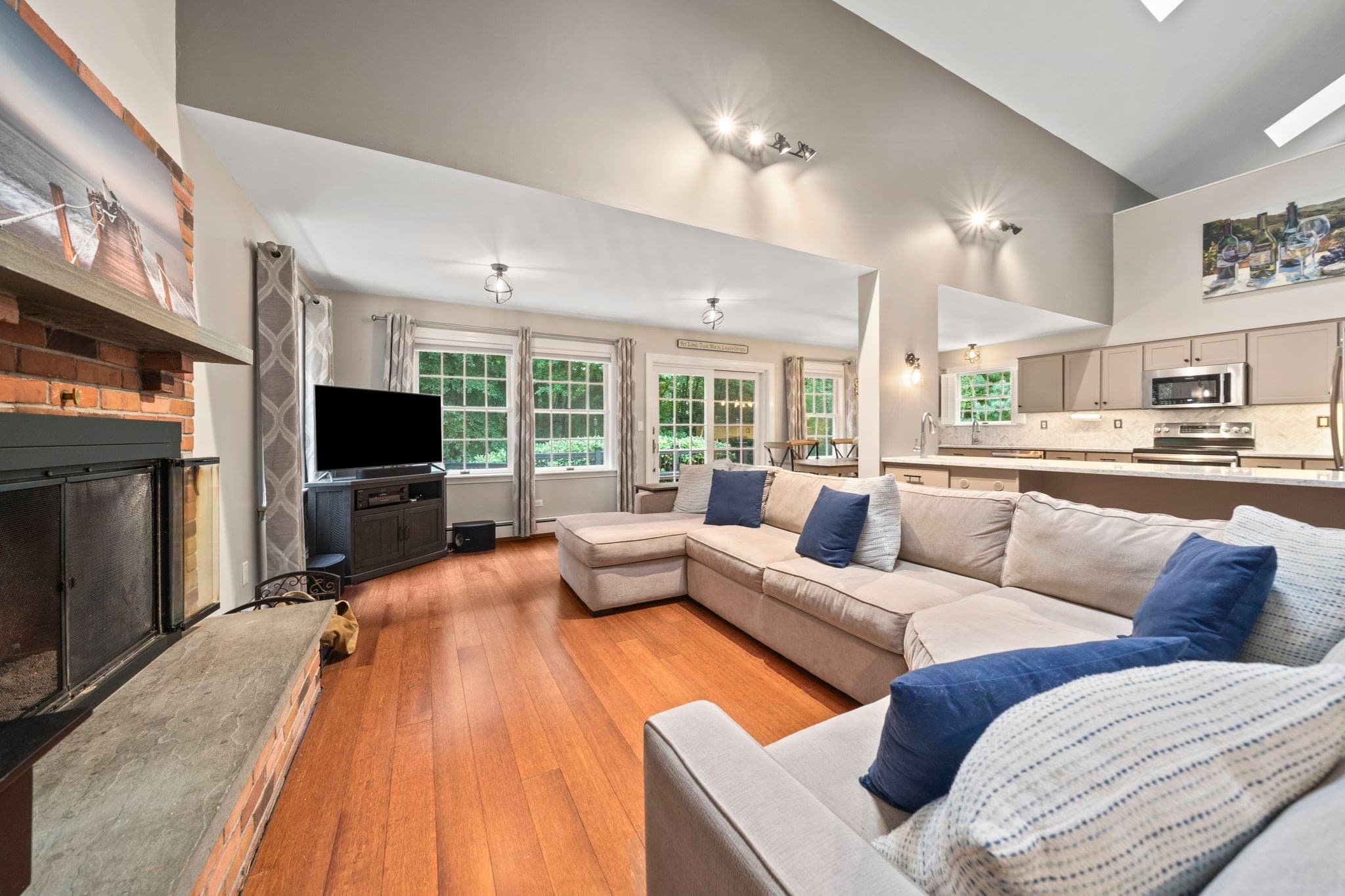 Single Family Residence at 1 Millets Ln, Manchester MA 01944, Manchester, photo 8 of 42