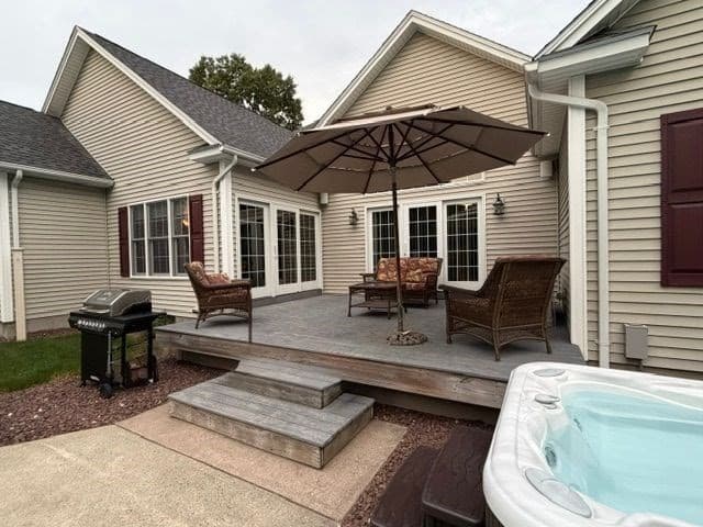 Single Family Residence at 315 Munger Hill Rd, Westfield MA 01085, Westfield, photo 6 of 40