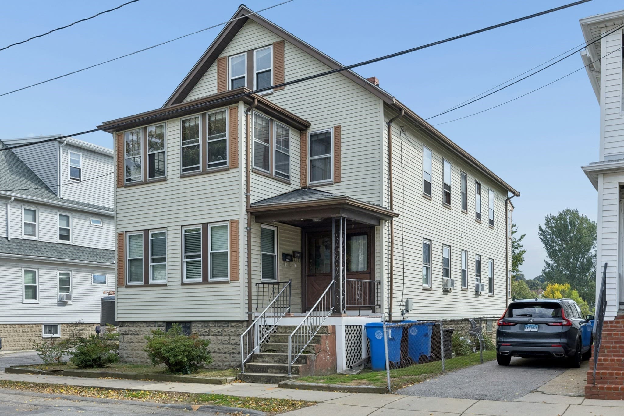 Multi Family at 32-34 Walnut St, Belmont MA 02478, photo 2 of 29