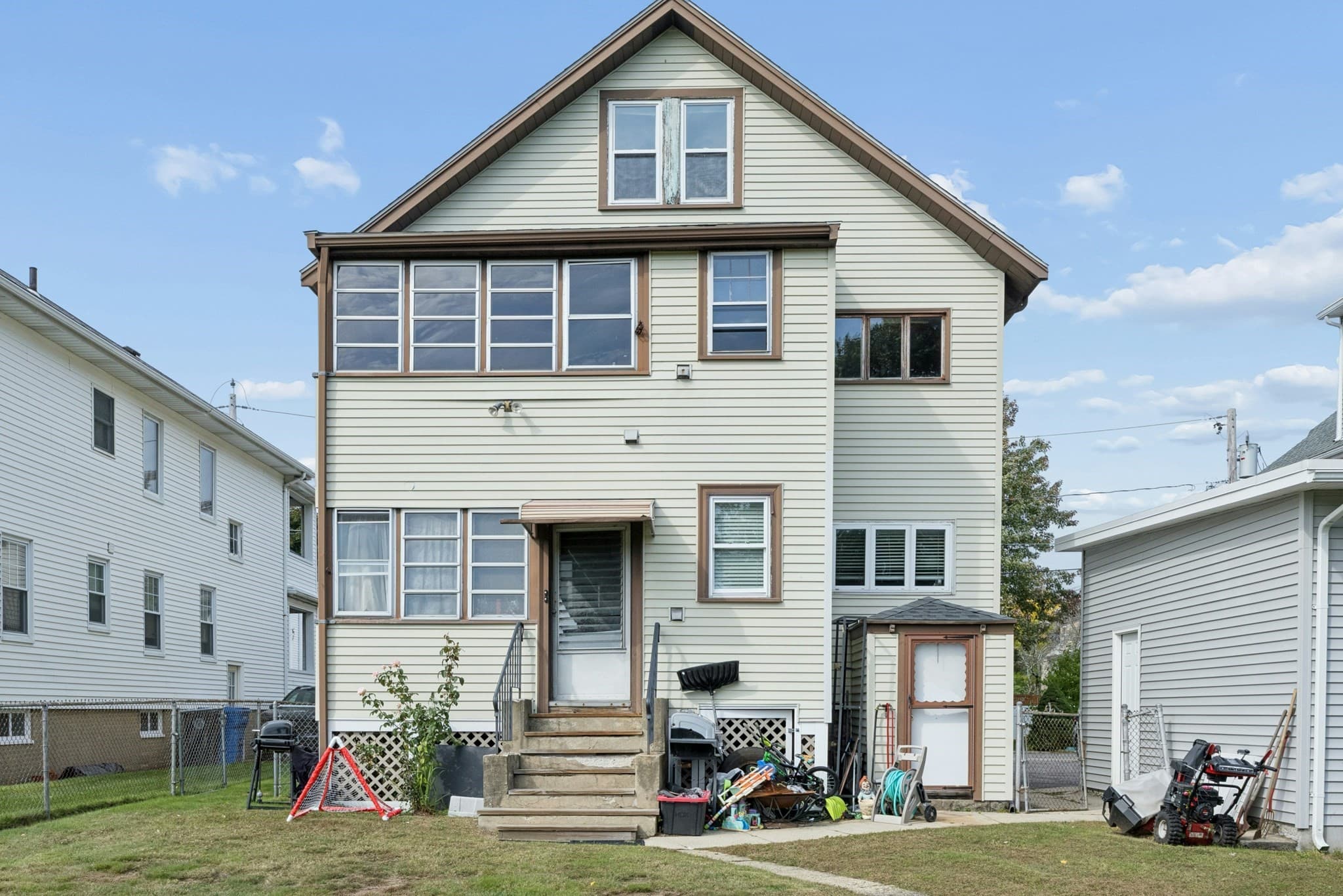 Multi Family at 32-34 Walnut St, Belmont MA 02478, photo 24 of 29