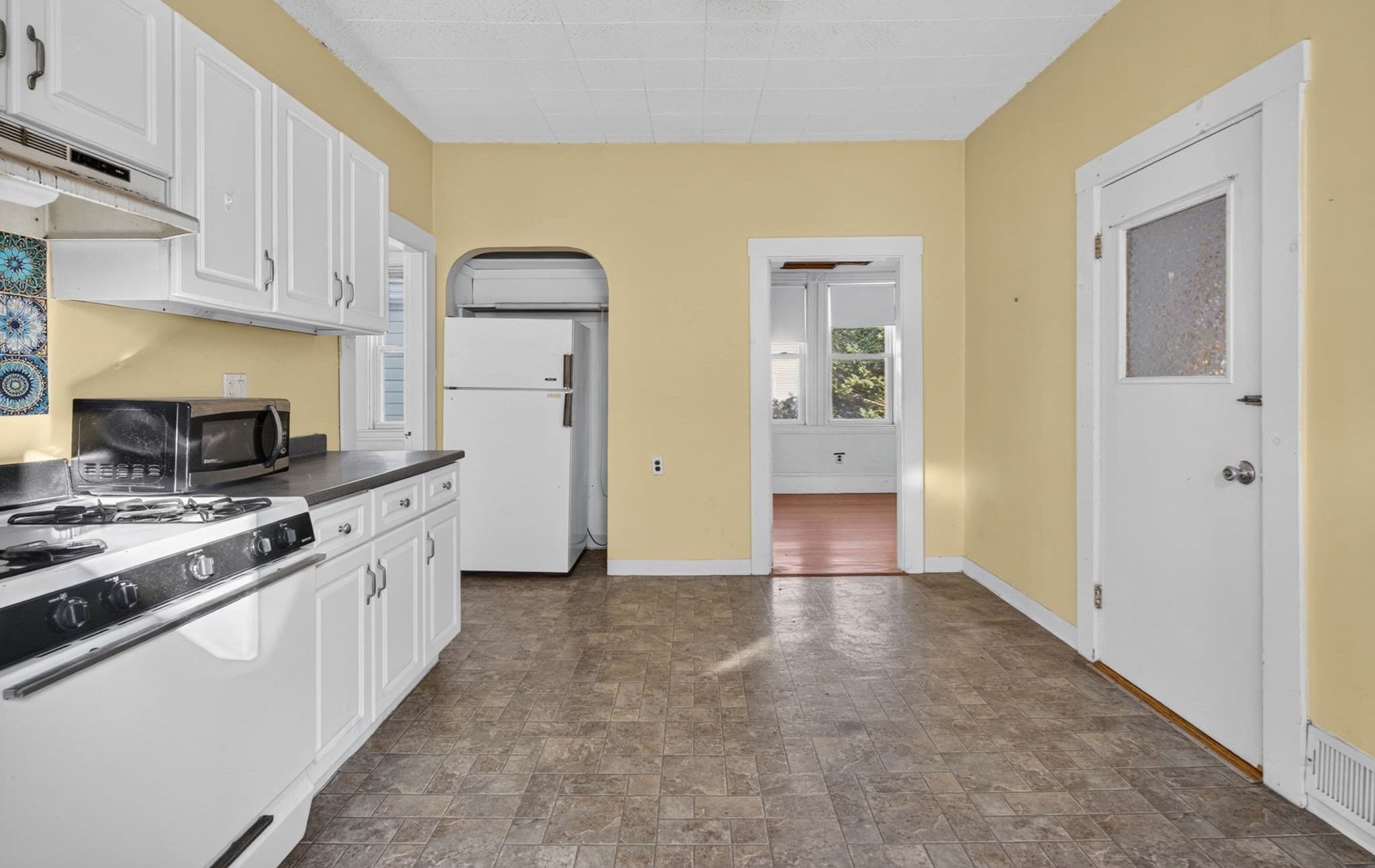 3 Family at 28 Gibbens St, Somerville MA 02143, Somerville, photo 11 of 21