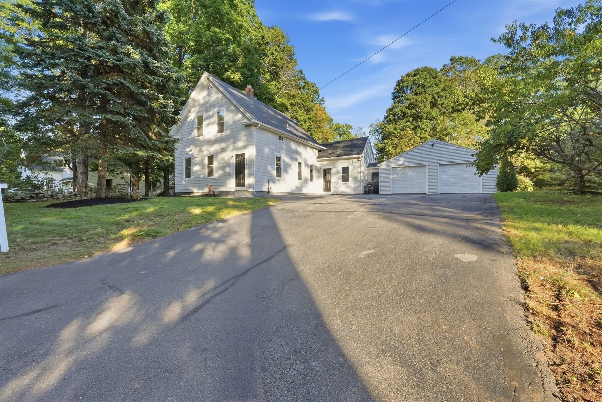Single Family Residence at 384 Mill St, Gardner MA 01440, Gardner, photo 2 of 21