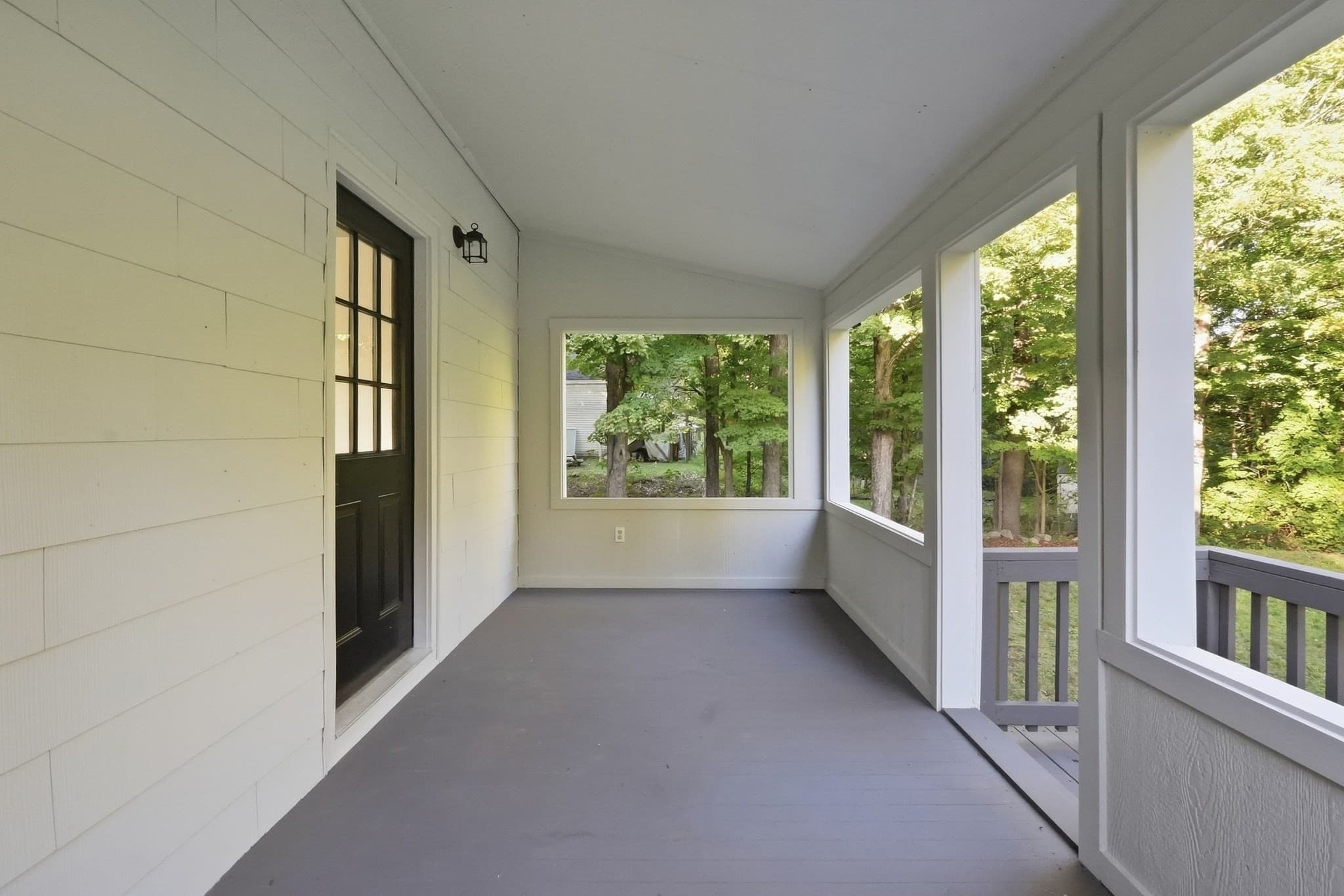 Single Family Residence at 384 Mill St, Gardner MA 01440, Gardner, photo 3 of 21