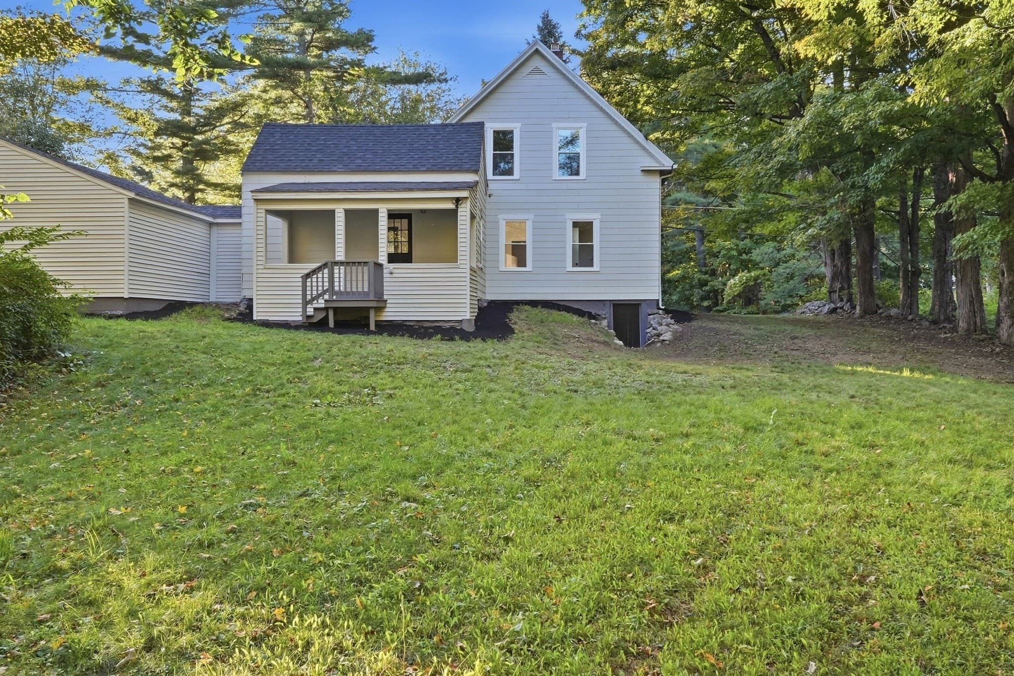 Single Family Residence at 384 Mill St, Gardner MA 01440, Gardner, photo 19 of 21