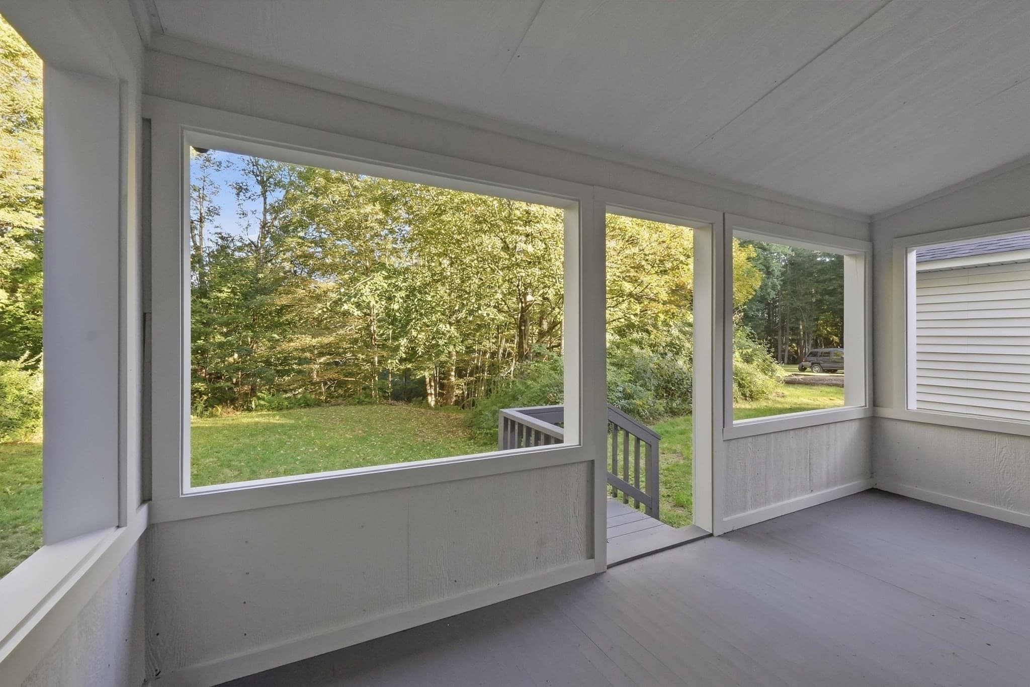Single Family Residence at 384 Mill St, Gardner MA 01440, Gardner, photo 4 of 21