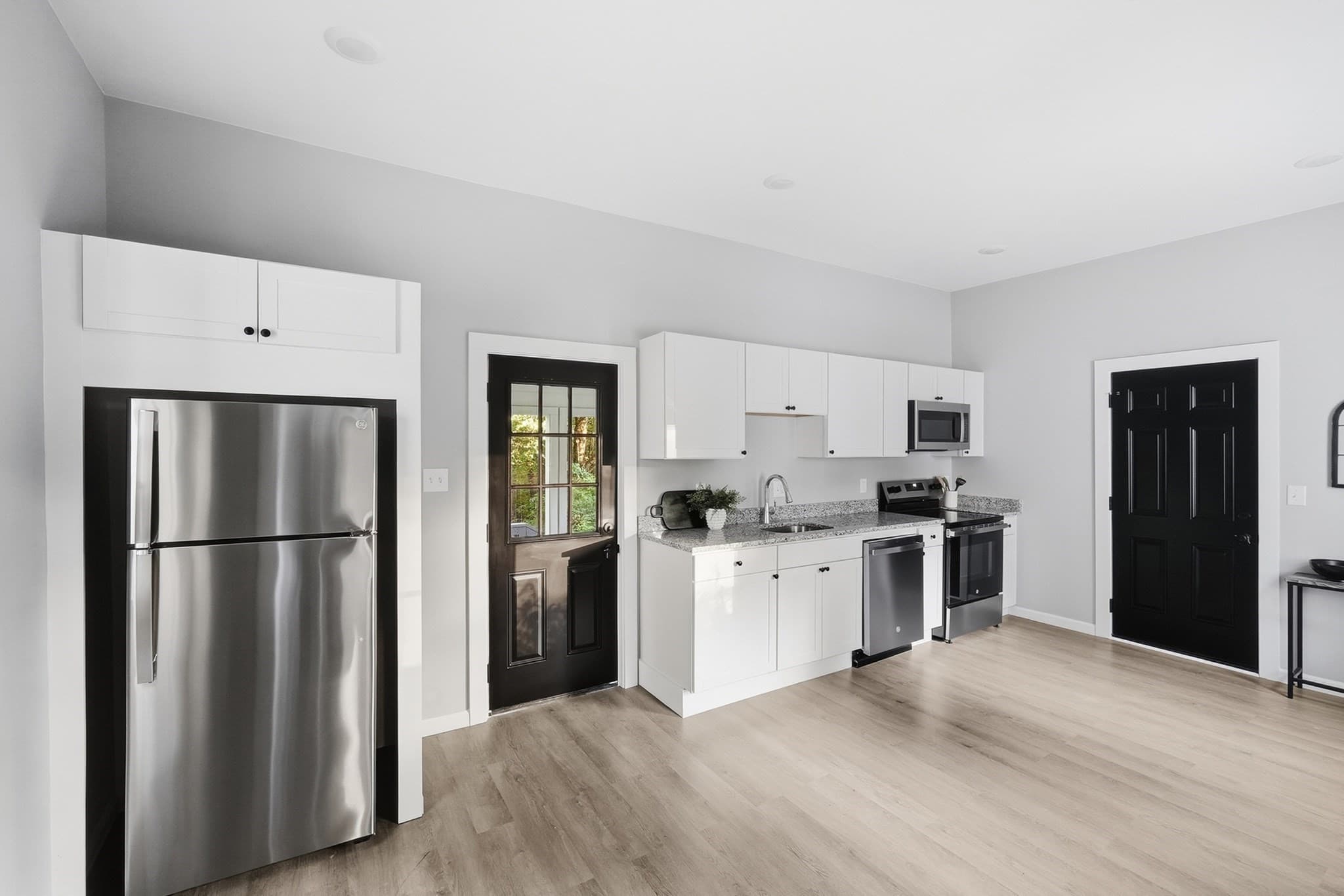 Single Family Residence at 384 Mill St, Gardner MA 01440, Gardner, photo 8 of 21
