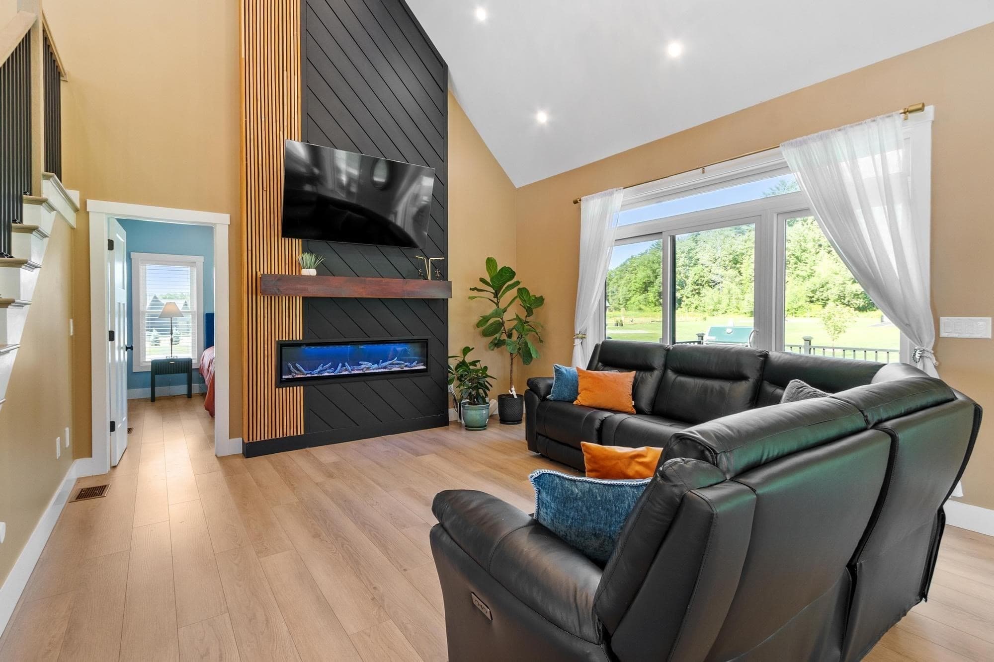 Single Family Residence at 467 Blane Circle, Pembroke NH 03275, Pembroke, photo 10 of 39
