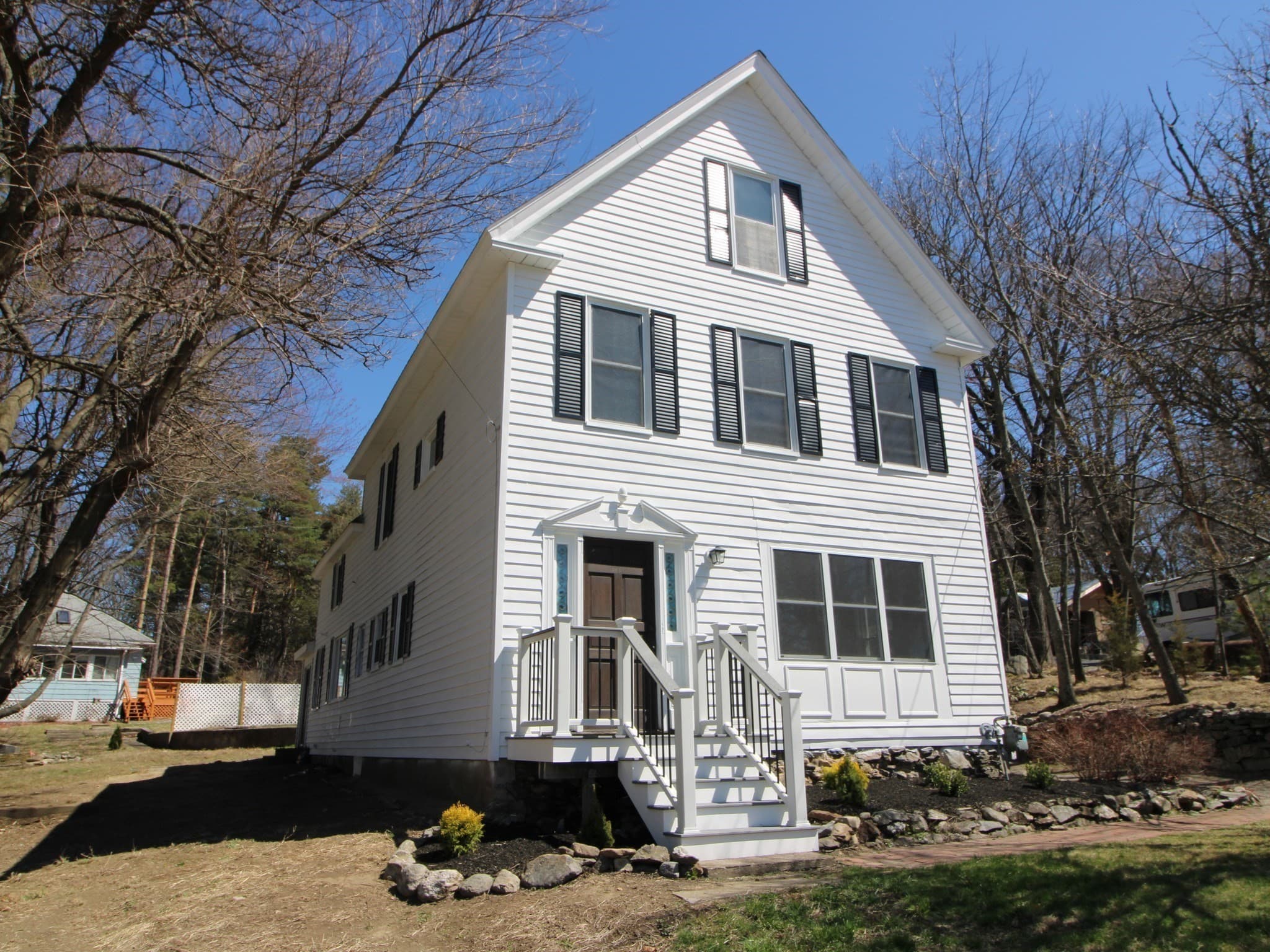 1459 Grafton Rd, Millbury MA 01527