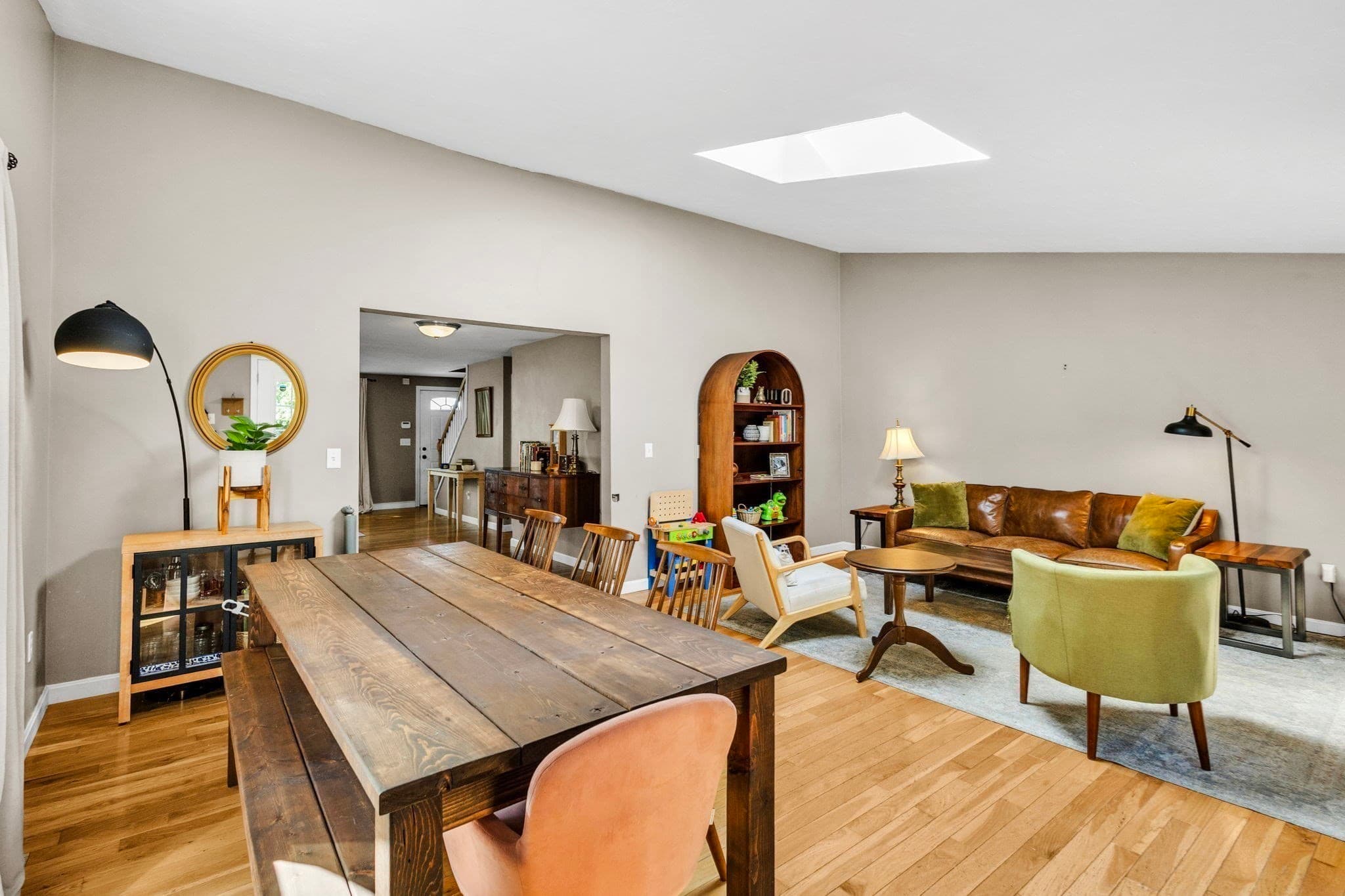 Single Family Residence at 4 Stratton Rd, Hudson MA 01749, Hudson, photo 6 of 41