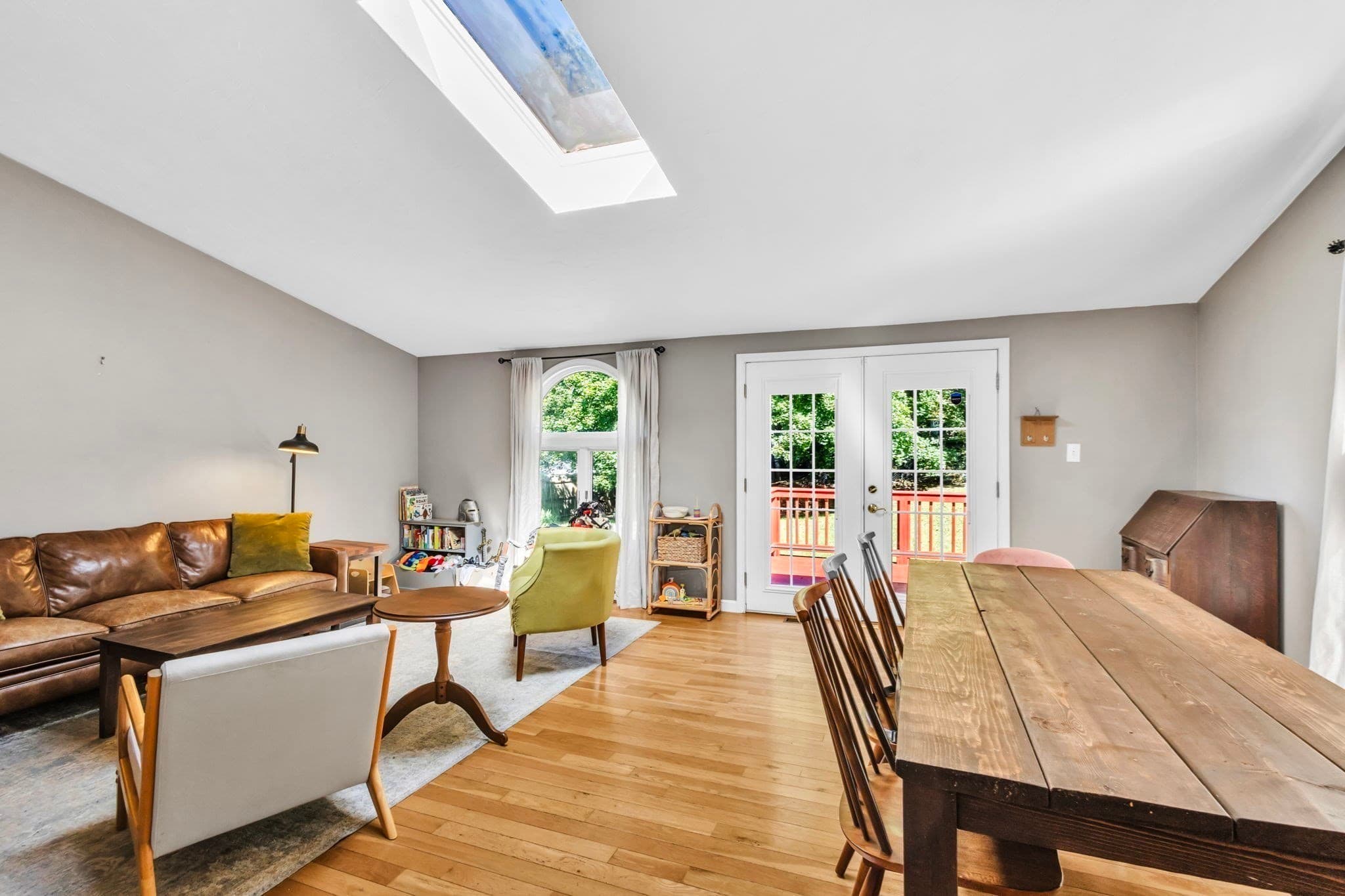 Single Family Residence at 4 Stratton Rd, Hudson MA 01749, Hudson, photo 9 of 41