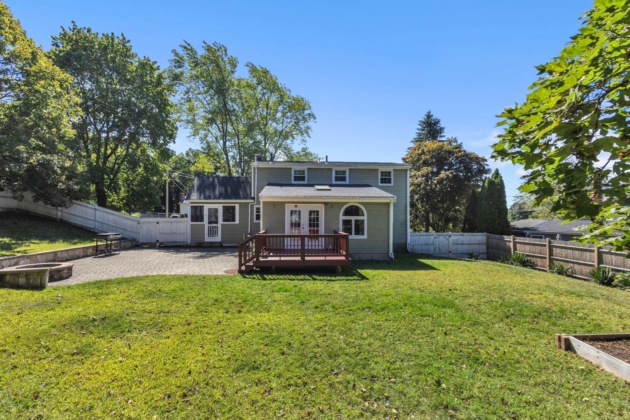 Single Family Residence at 4 Stratton Rd, Hudson MA 01749, Hudson, photo 35 of 41