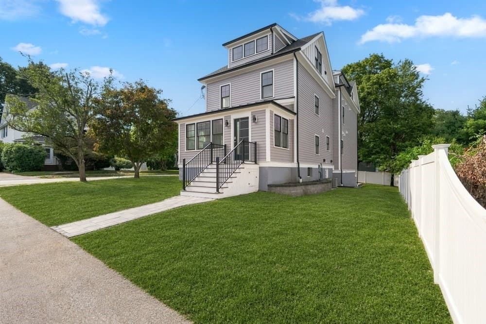 Single Family Residence at 11 Greenough Street, Needham MA 02494, Needham, photo 4 of 11