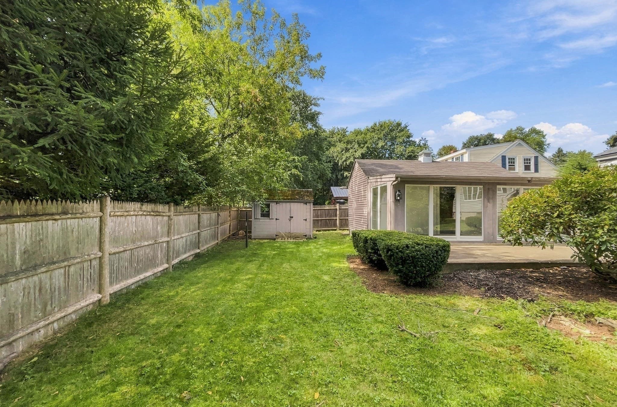 Single Family Residence at 17 Elise Ave, Dracut MA 01826, Dracut, photo 6 of 30
