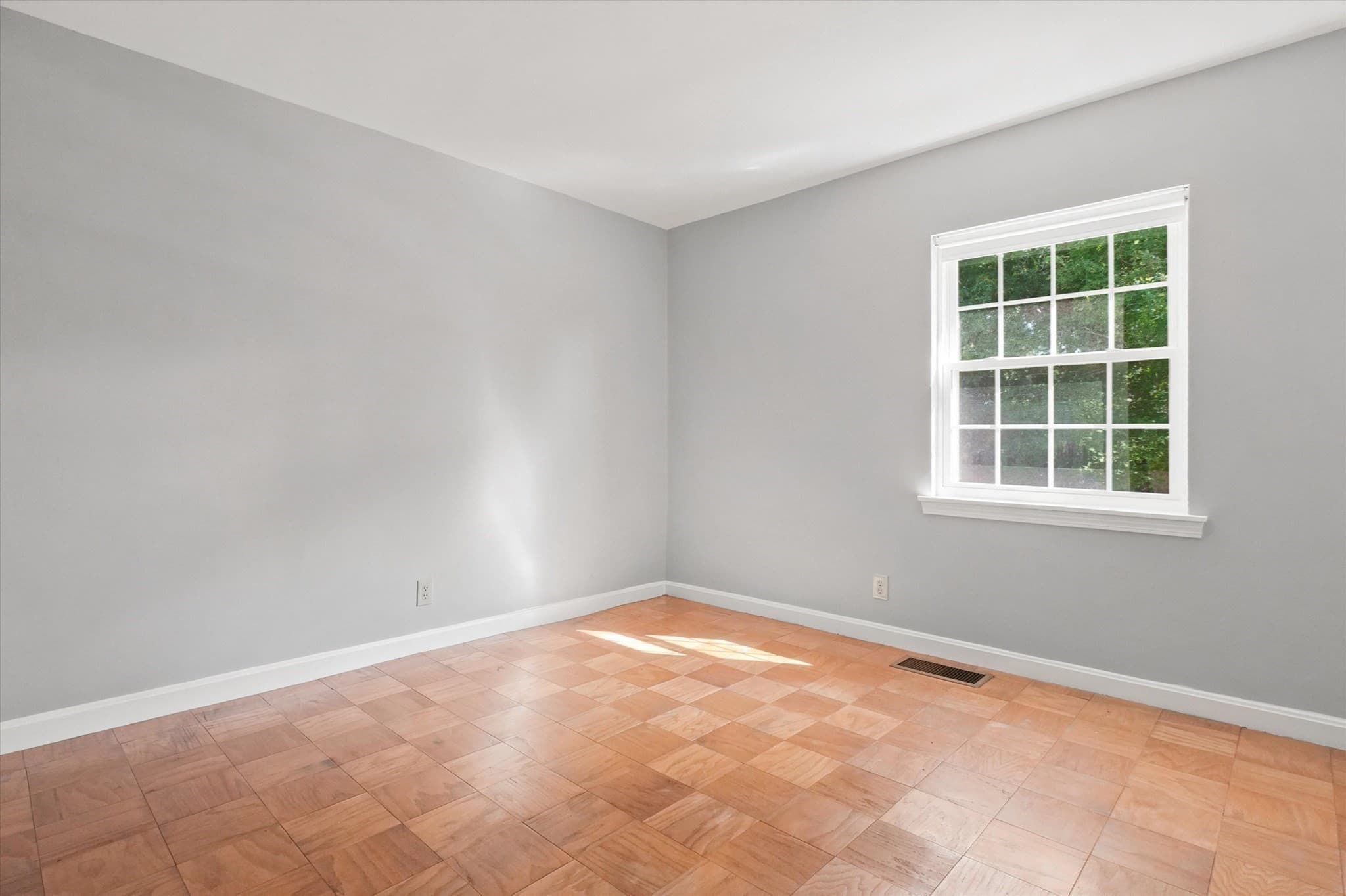Condominium at 104 Windsor Drive # 104, Framingham MA 01701, Framingham, photo 22 of 39