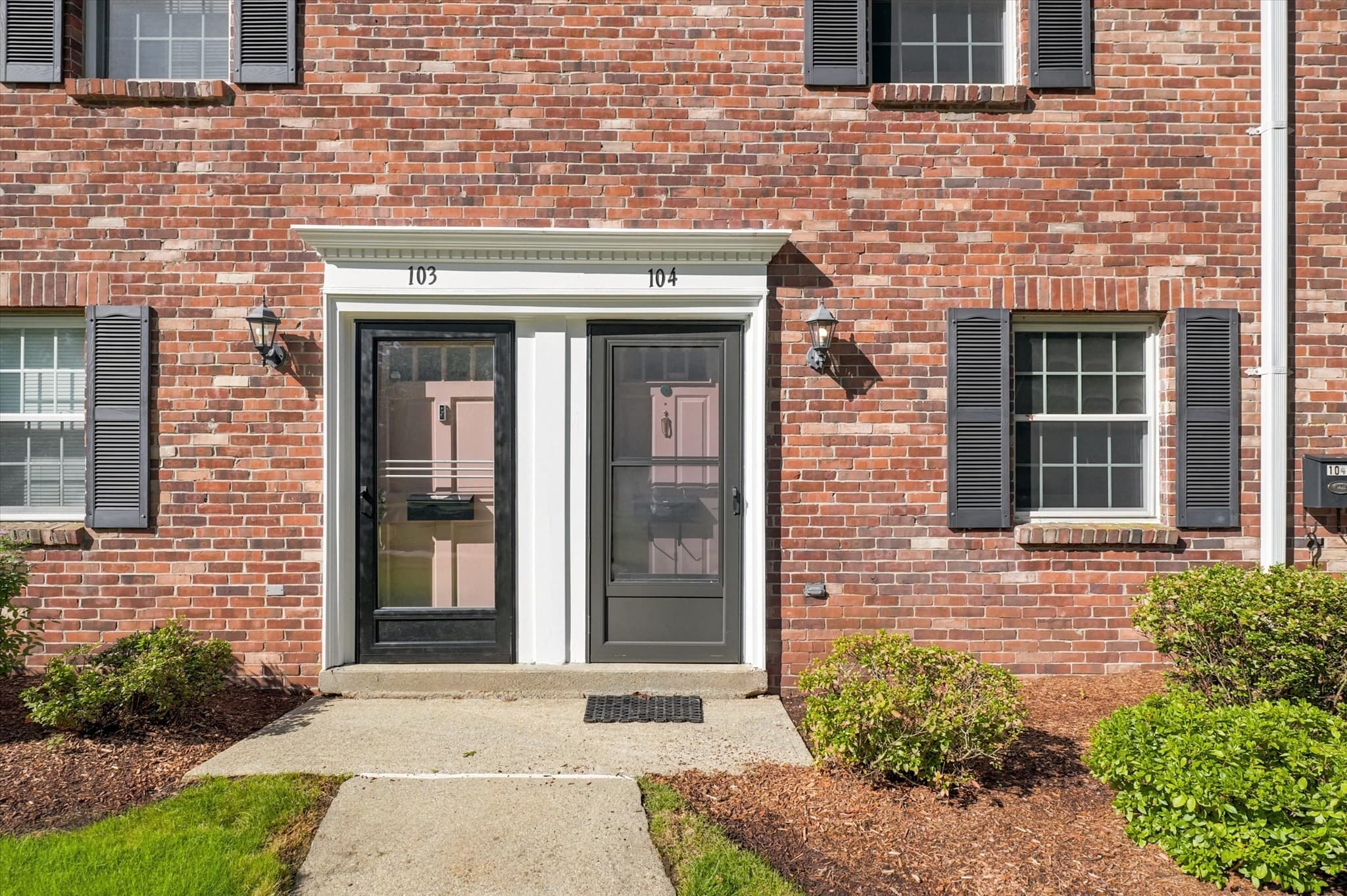 Condominium at 104 Windsor Drive # 104, Framingham MA 01701, Framingham, photo 3 of 39