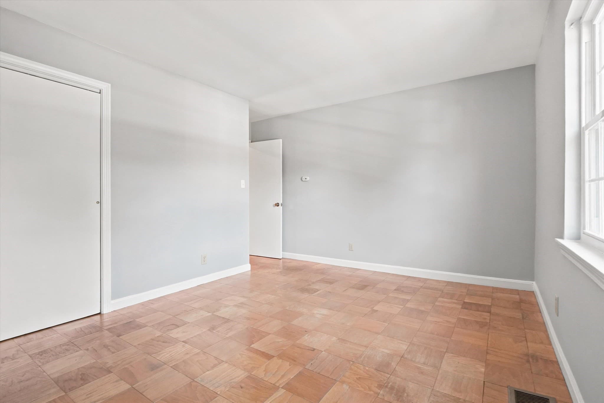 Condominium at 104 Windsor Drive # 104, Framingham MA 01701, Framingham, photo 20 of 39