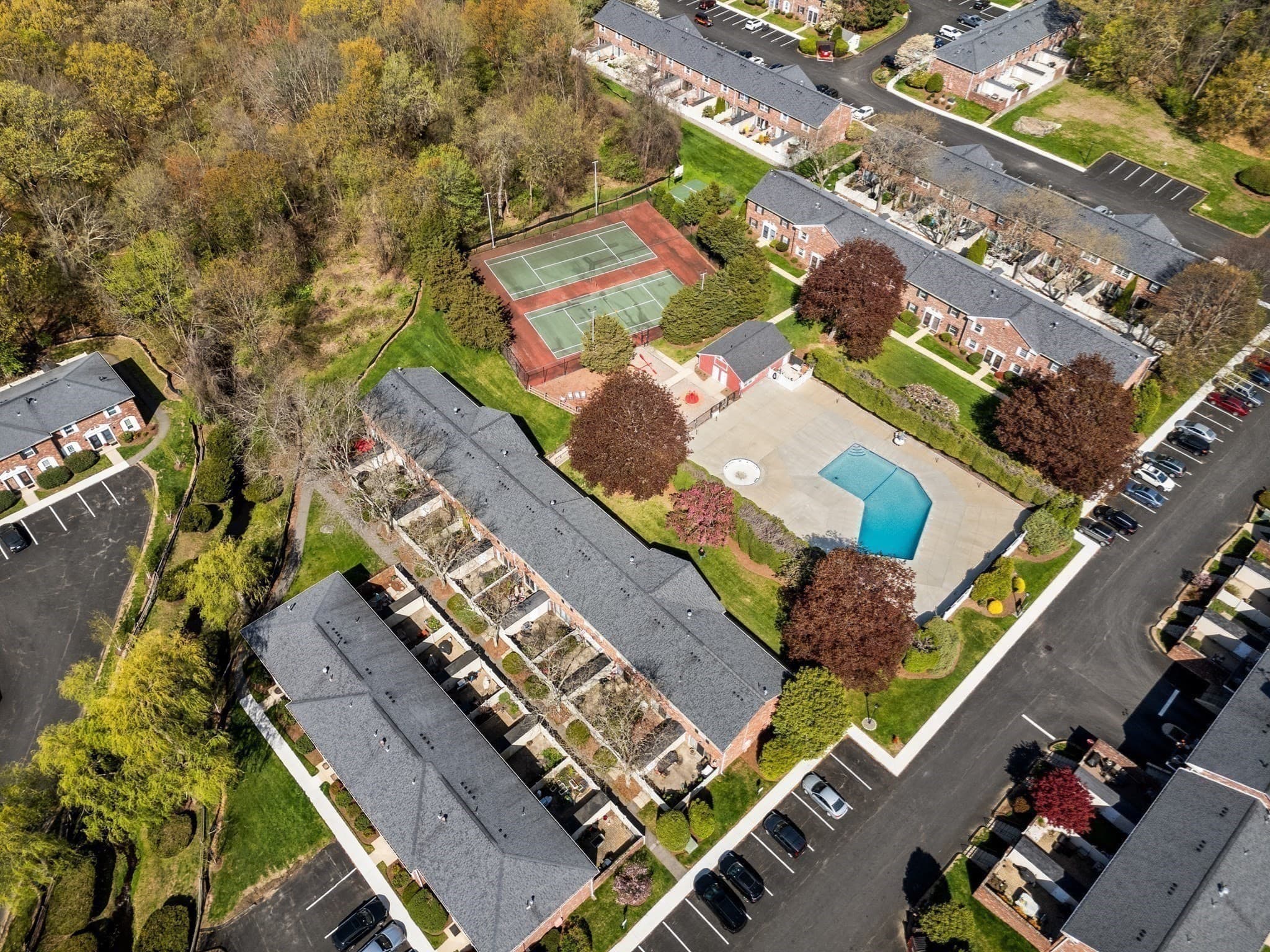 Condominium at 104 Windsor Drive # 104, Framingham MA 01701, Framingham, photo 37 of 39