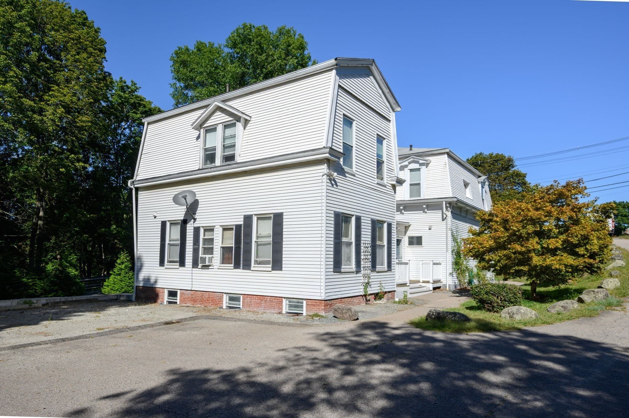 4 Family - 4 Units Up/Down at 47 - 49 Middle Street, Braintree MA 02184, photo 2 of 39