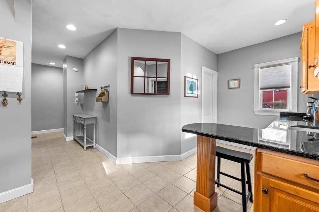 Condominium at 29-31 Middlesex St # 1, Chelmsford MA 01863, Chelmsford, photo 7 of 30