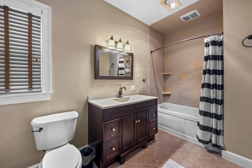 Condominium at 29-31 Middlesex St # 1, Chelmsford MA 01863, Chelmsford, photo 21 of 30