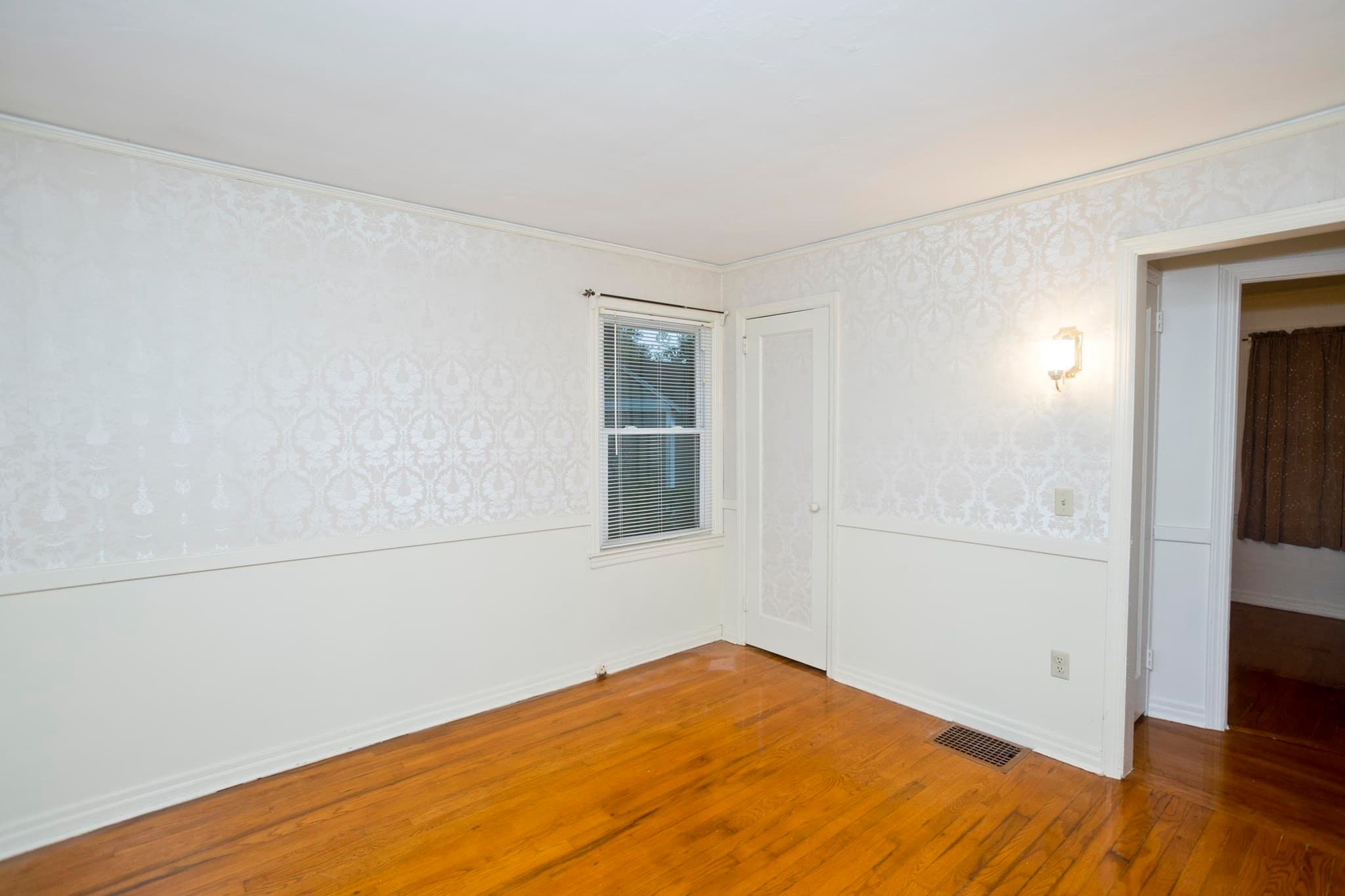 Single Family Residence at 55 Arden St, Springfield MA 01118, Springfield, photo 17 of 32