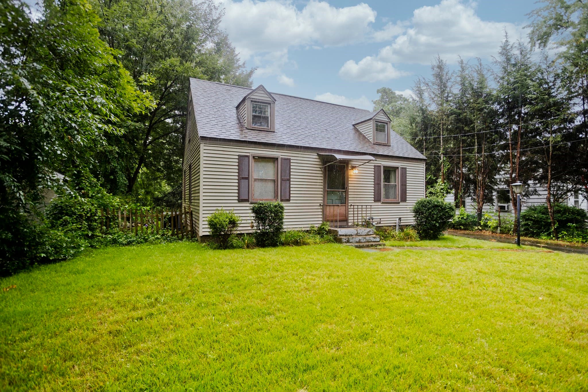 55 Arden St, Springfield MA 01118