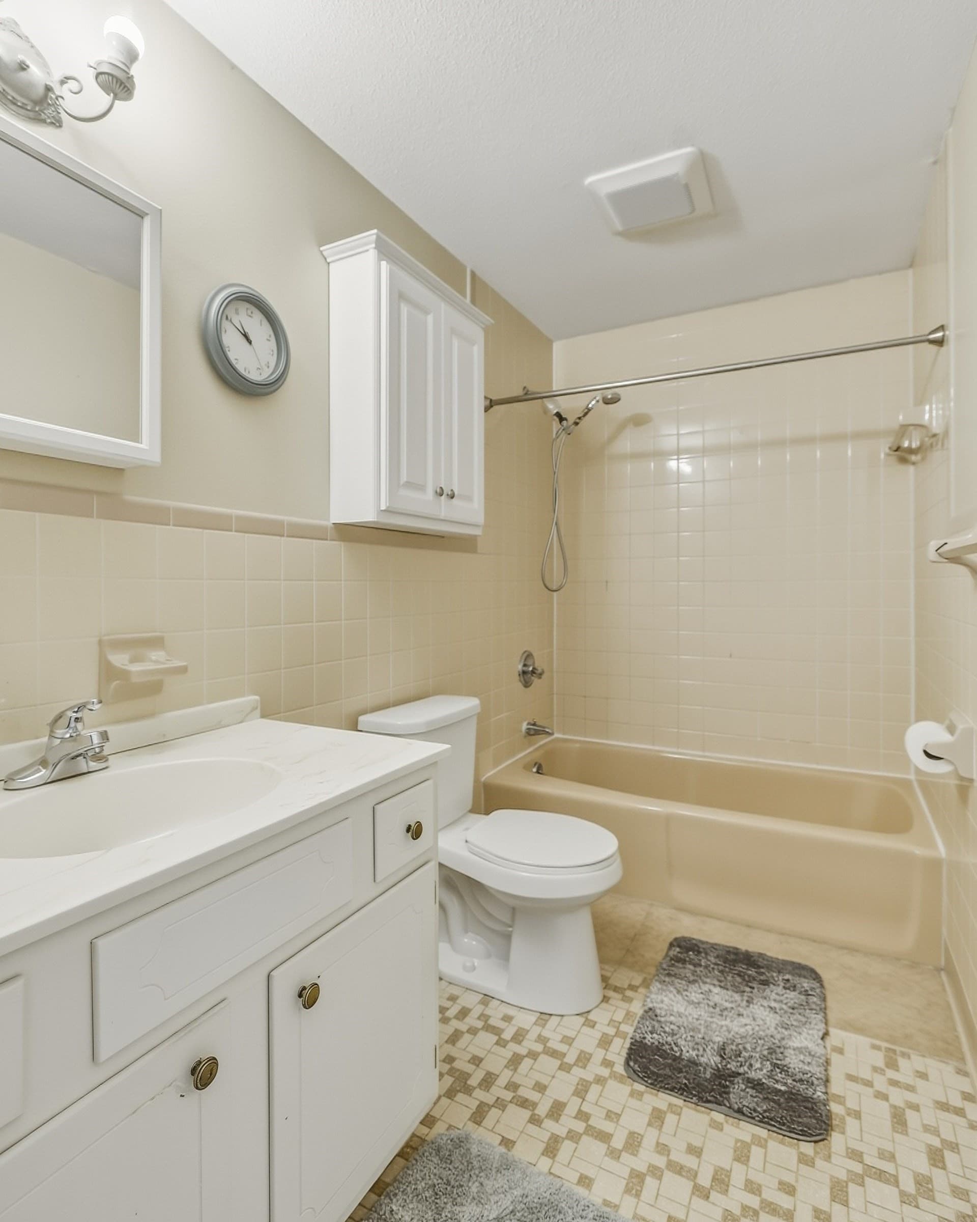 Condominium at 152 Corey Colonial # 152, Agawam MA 01001, Agawam, photo 23 of 26