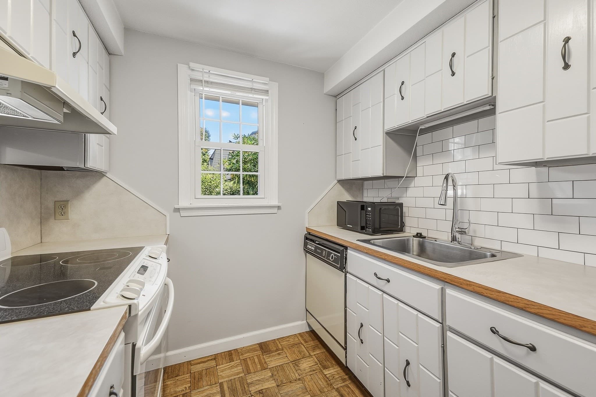 Condominium at 152 Corey Colonial # 152, Agawam MA 01001, Agawam, photo 16 of 26