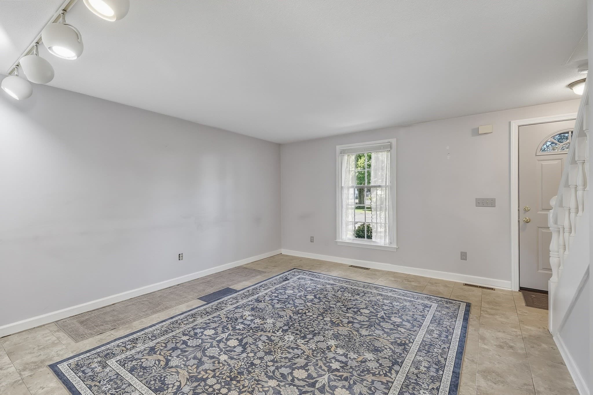 Condominium at 152 Corey Colonial # 152, Agawam MA 01001, Agawam, photo 11 of 26