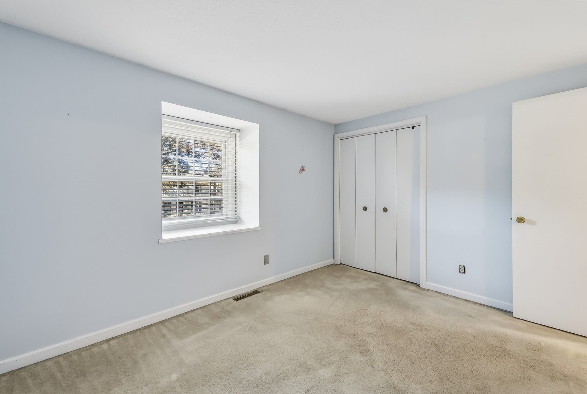 Condominium at 152 Corey Colonial # 152, Agawam MA 01001, Agawam, photo 25 of 26