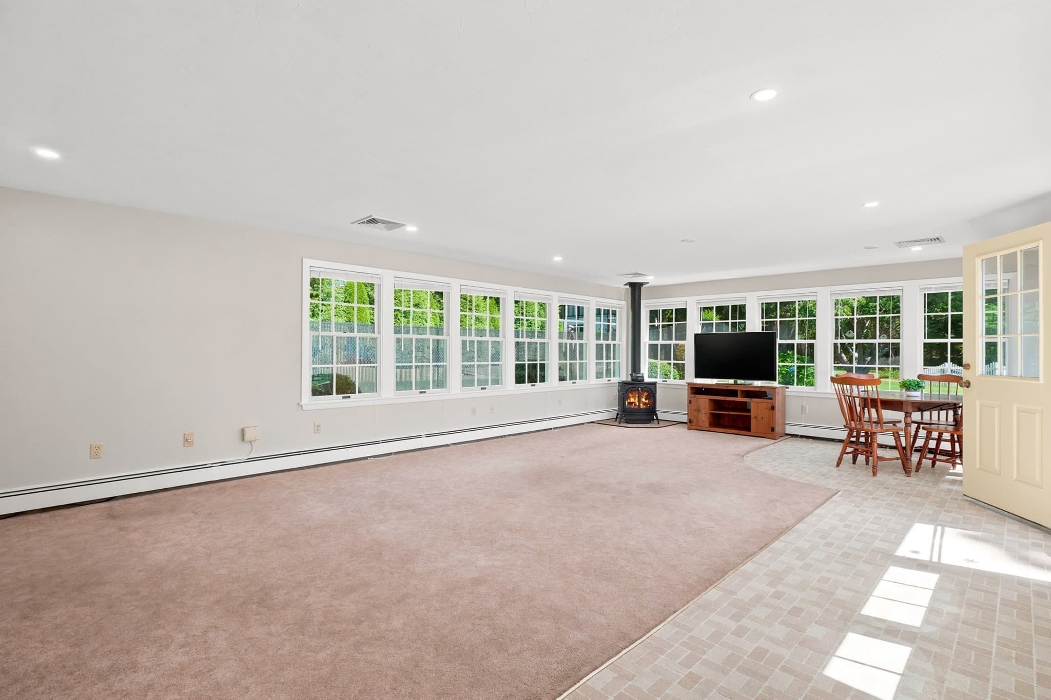 Single Family Residence at 7 Myrna Road, Framingham MA 01701, Framingham, photo 17 of 42