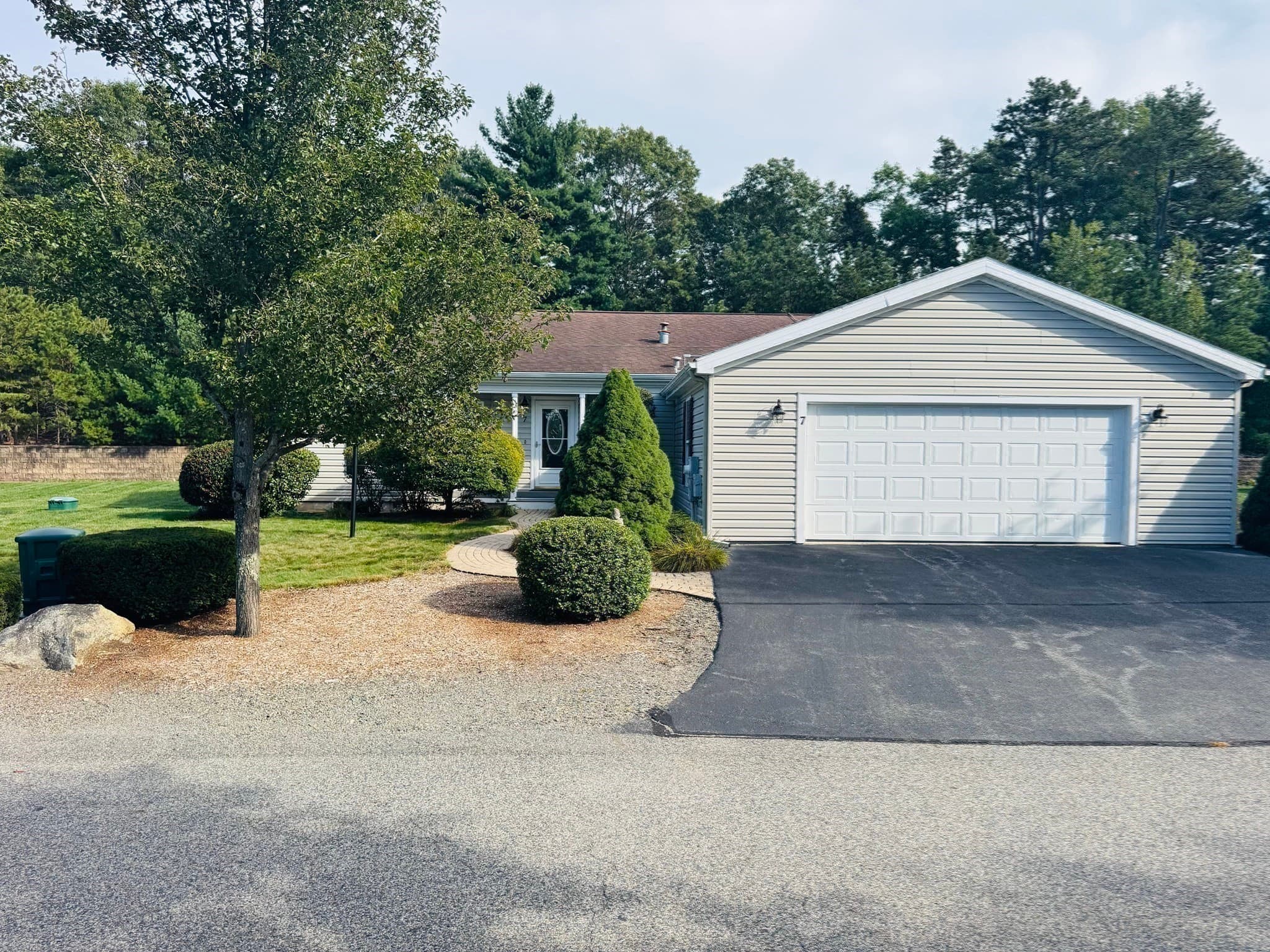 7 Alec Lane, Plymouth MA 02360