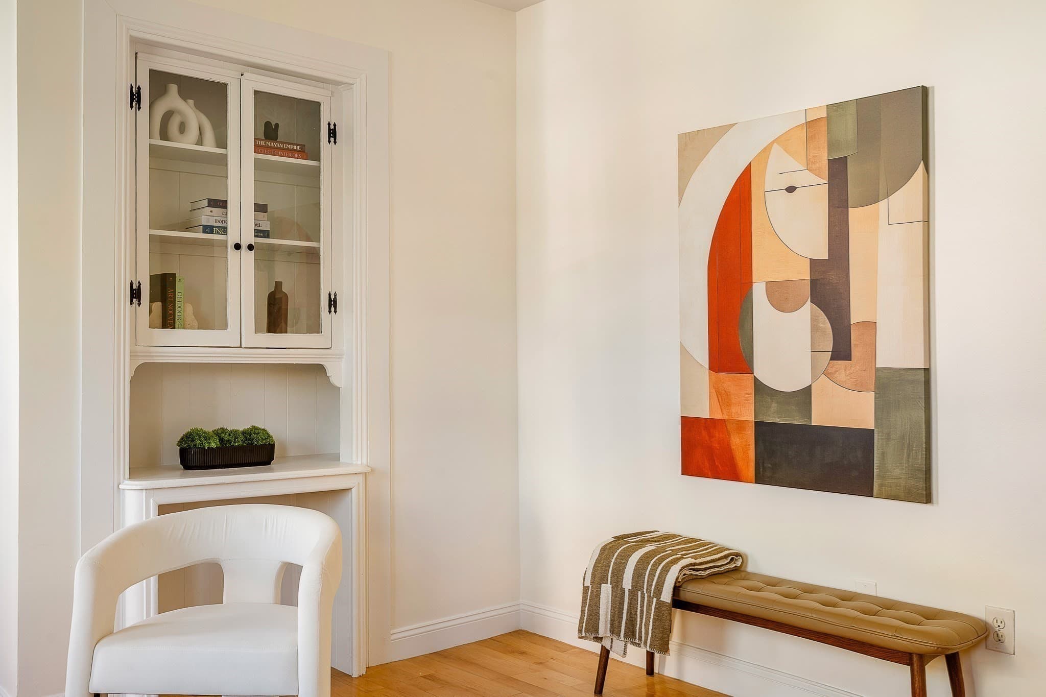 Condominium at 66 Walden St # 1, Cambridge MA 02140, Cambridge, photo 3 of 10