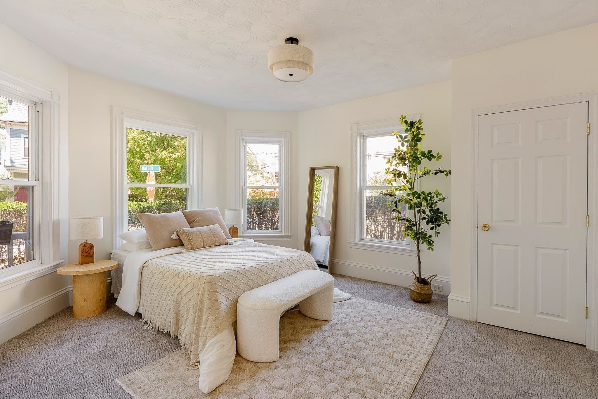 Condominium at 66 Walden St # 1, Cambridge MA 02140, Cambridge, photo 4 of 10