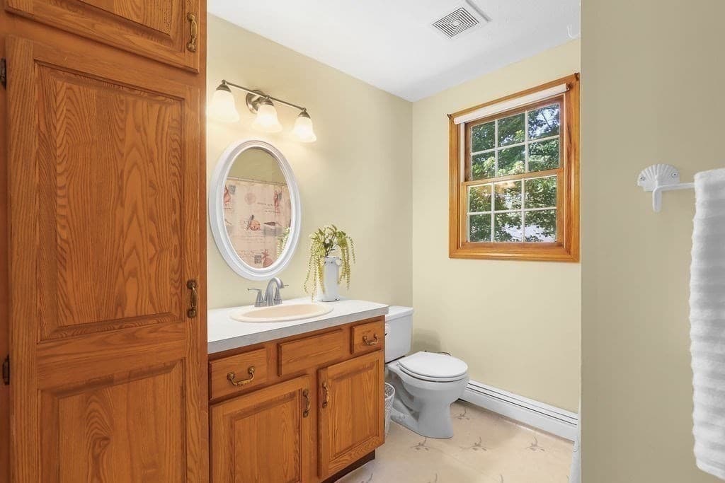 Single Family Residence at 41 Virginia Ave, North Attleboro MA 02763, North Attleboro, photo 20 of 32