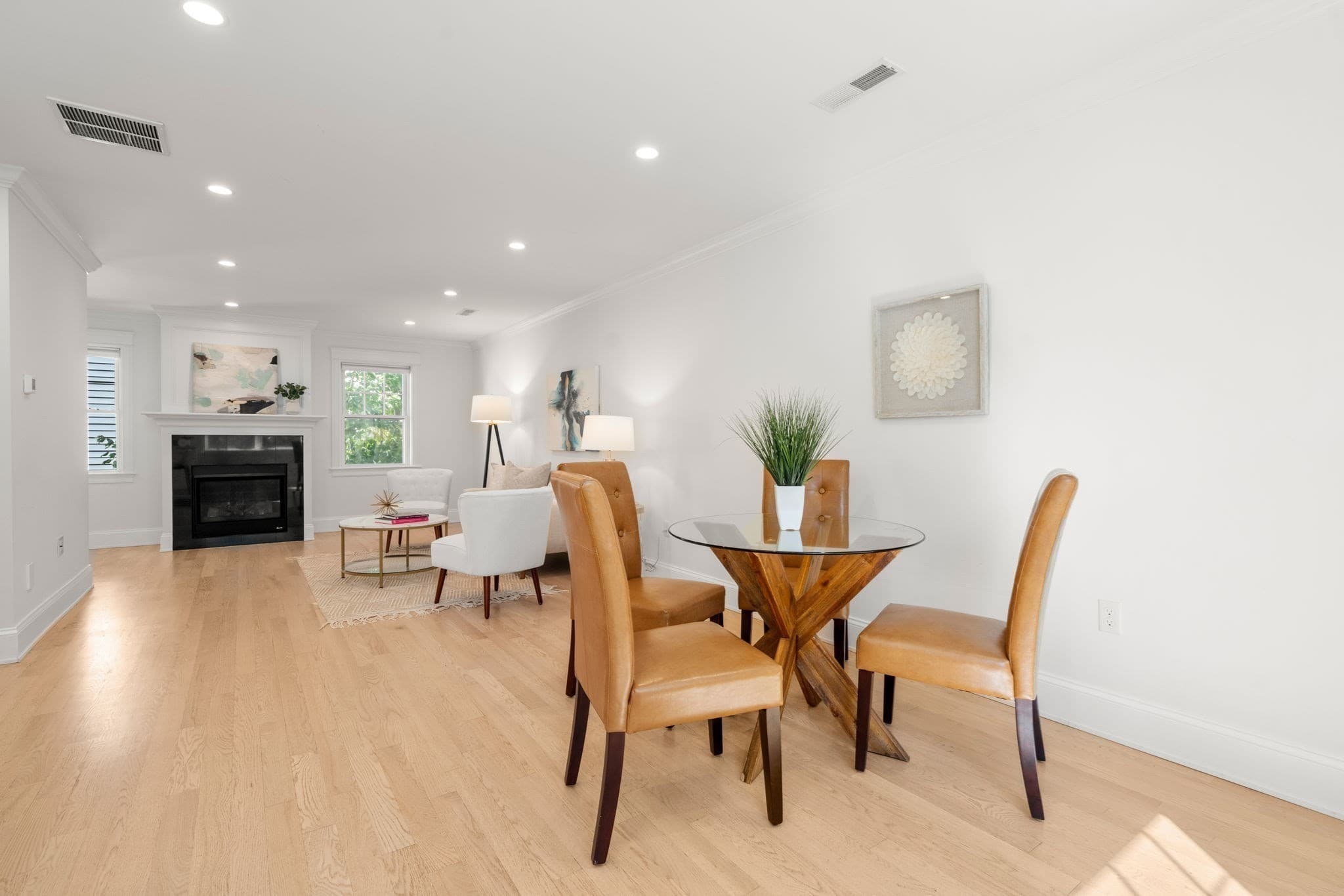 Condominium at 156 Ash Street # 2, Waltham MA 02453, Waltham, photo 9 of 35