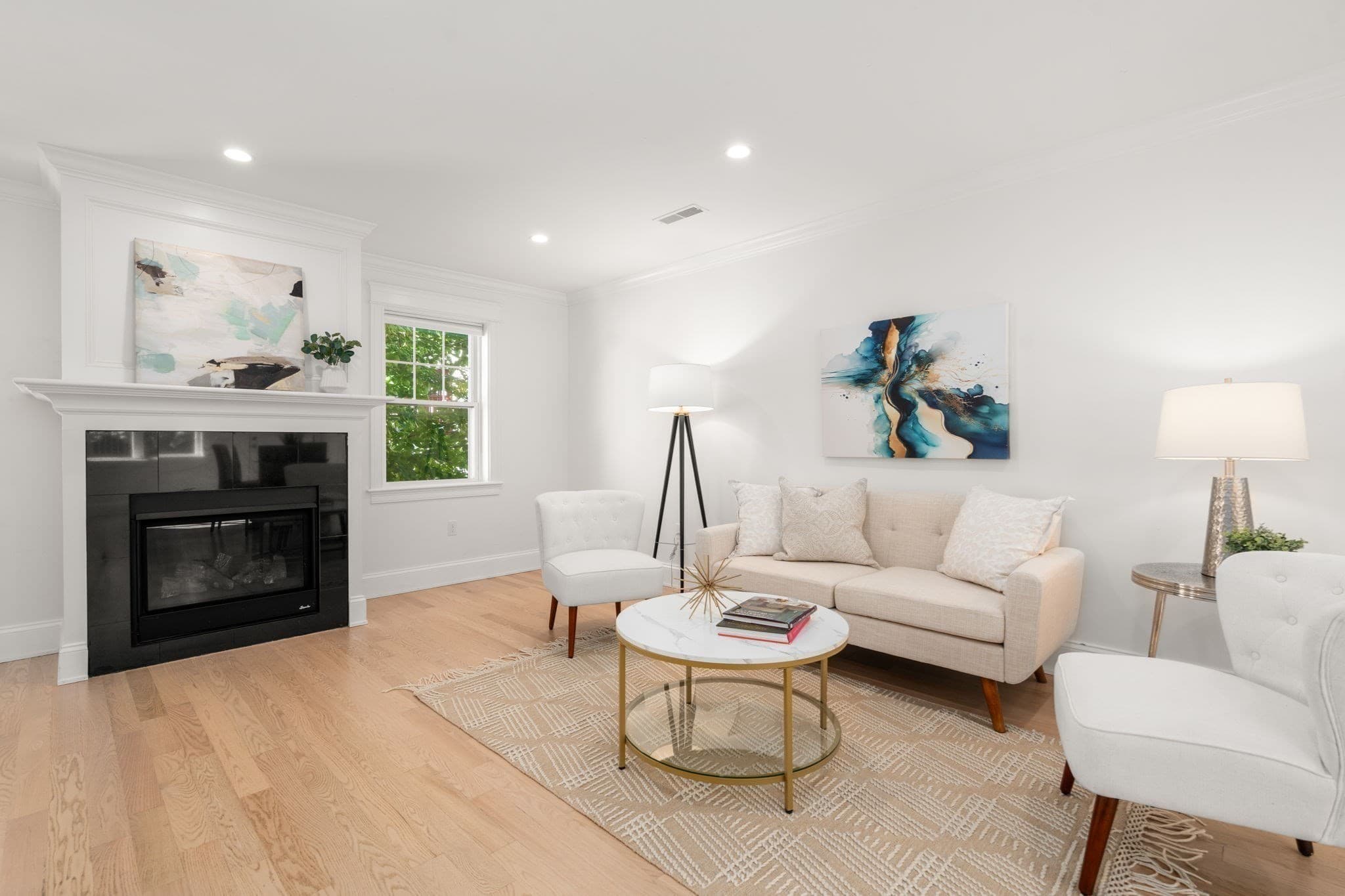 Condominium at 156 Ash Street # 2, Waltham MA 02453, Waltham, photo 10 of 35