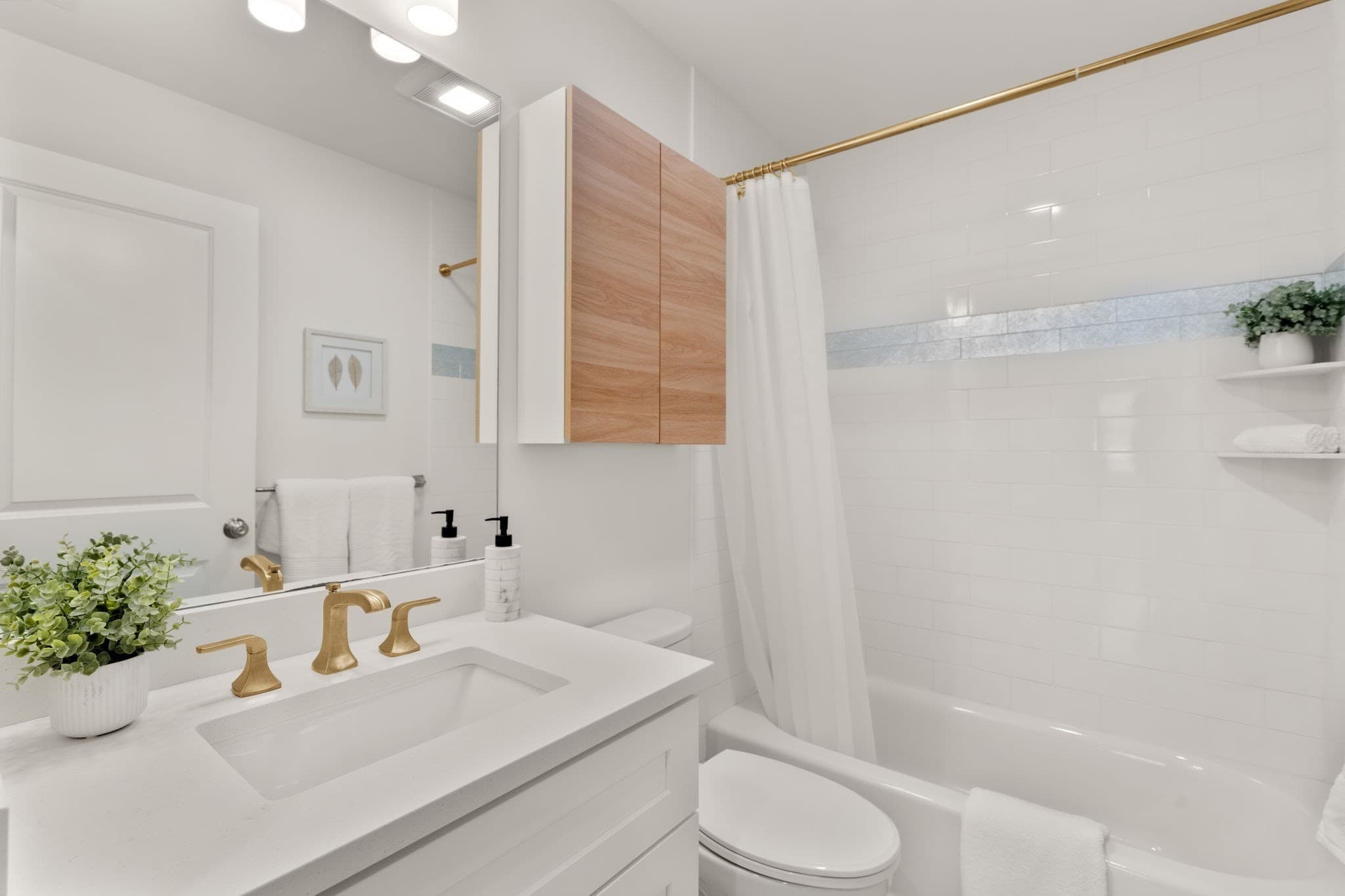 Condominium at 156 Ash Street # 2, Waltham MA 02453, Waltham, photo 21 of 35