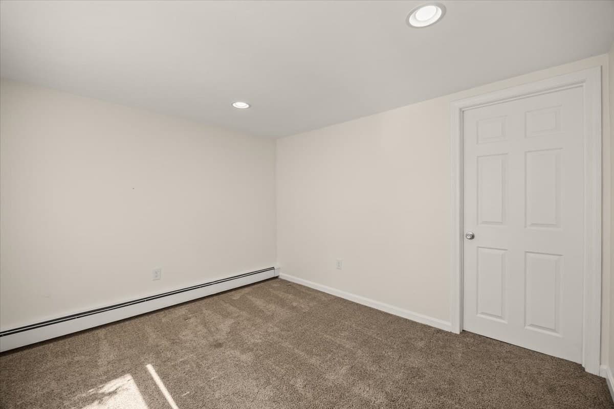 Single Family Residence at 201 Tiffany St, Attleboro MA 02703, Attleboro, photo 16 of 27