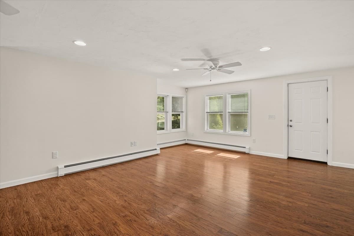 Single Family Residence at 201 Tiffany St, Attleboro MA 02703, Attleboro, photo 9 of 27