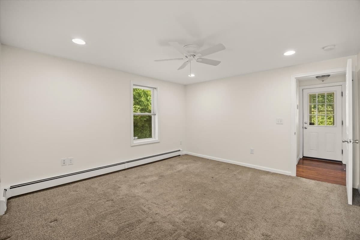 Single Family Residence at 201 Tiffany St, Attleboro MA 02703, Attleboro, photo 14 of 27