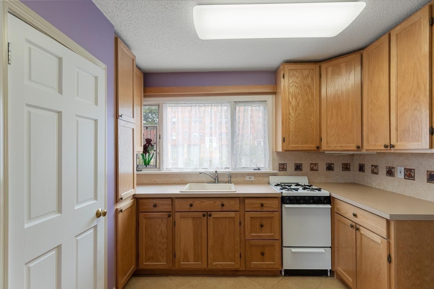 3 Family - 3 Units Up/Down at 11 Tudor St, Lynn MA 01902, Lynn, photo 16 of 42