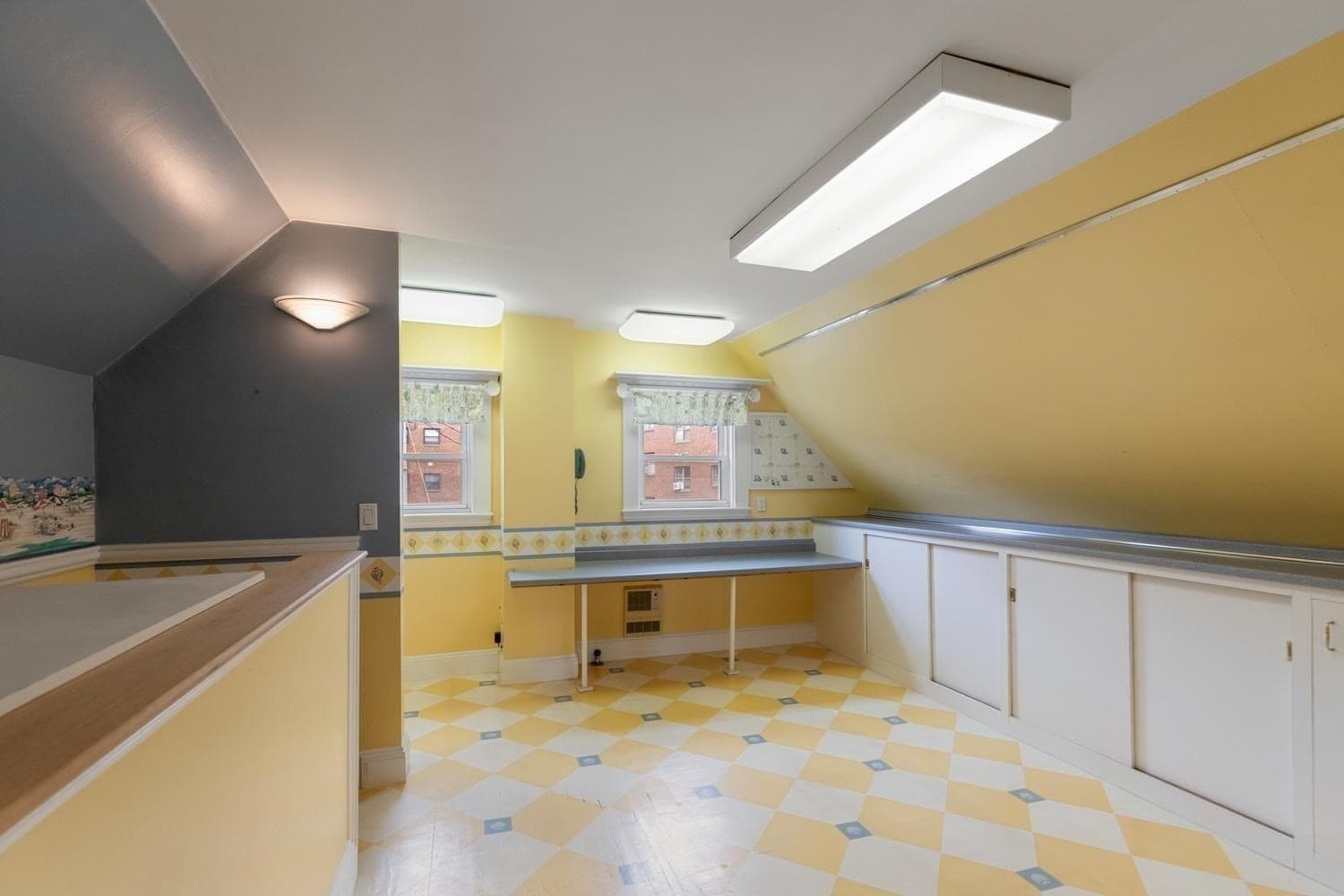 3 Family - 3 Units Up/Down at 11 Tudor St, Lynn MA 01902, Lynn, photo 33 of 42