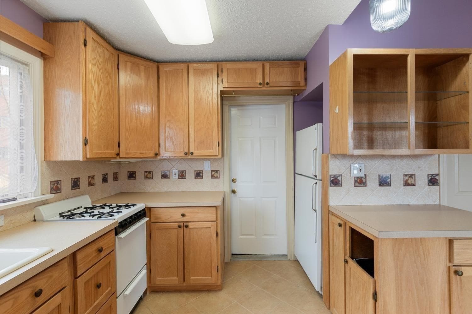 3 Family - 3 Units Up/Down at 11 Tudor St, Lynn MA 01902, Lynn, photo 18 of 42